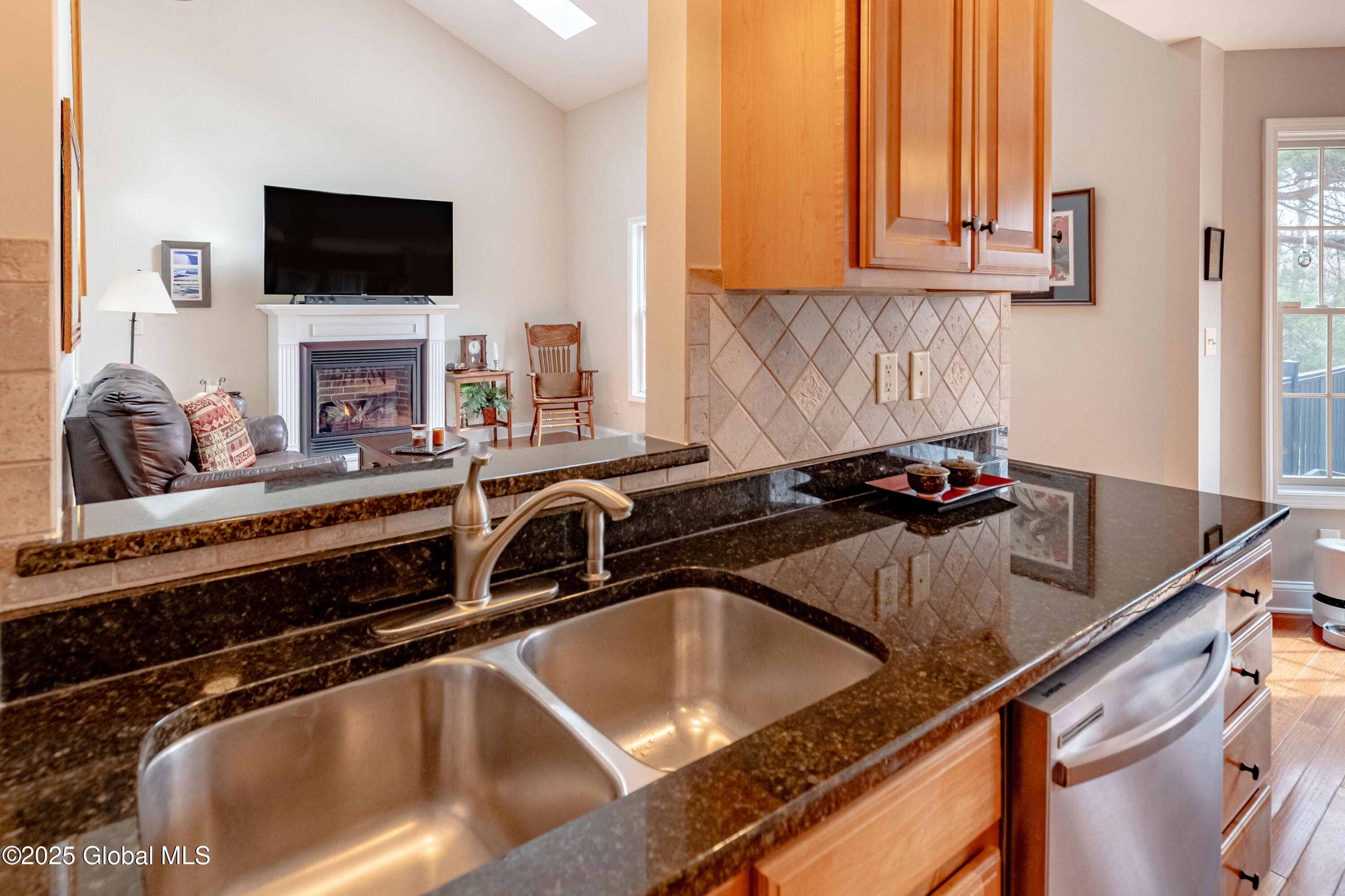 8 Mary View Drive, Wynantskill, New York image 17