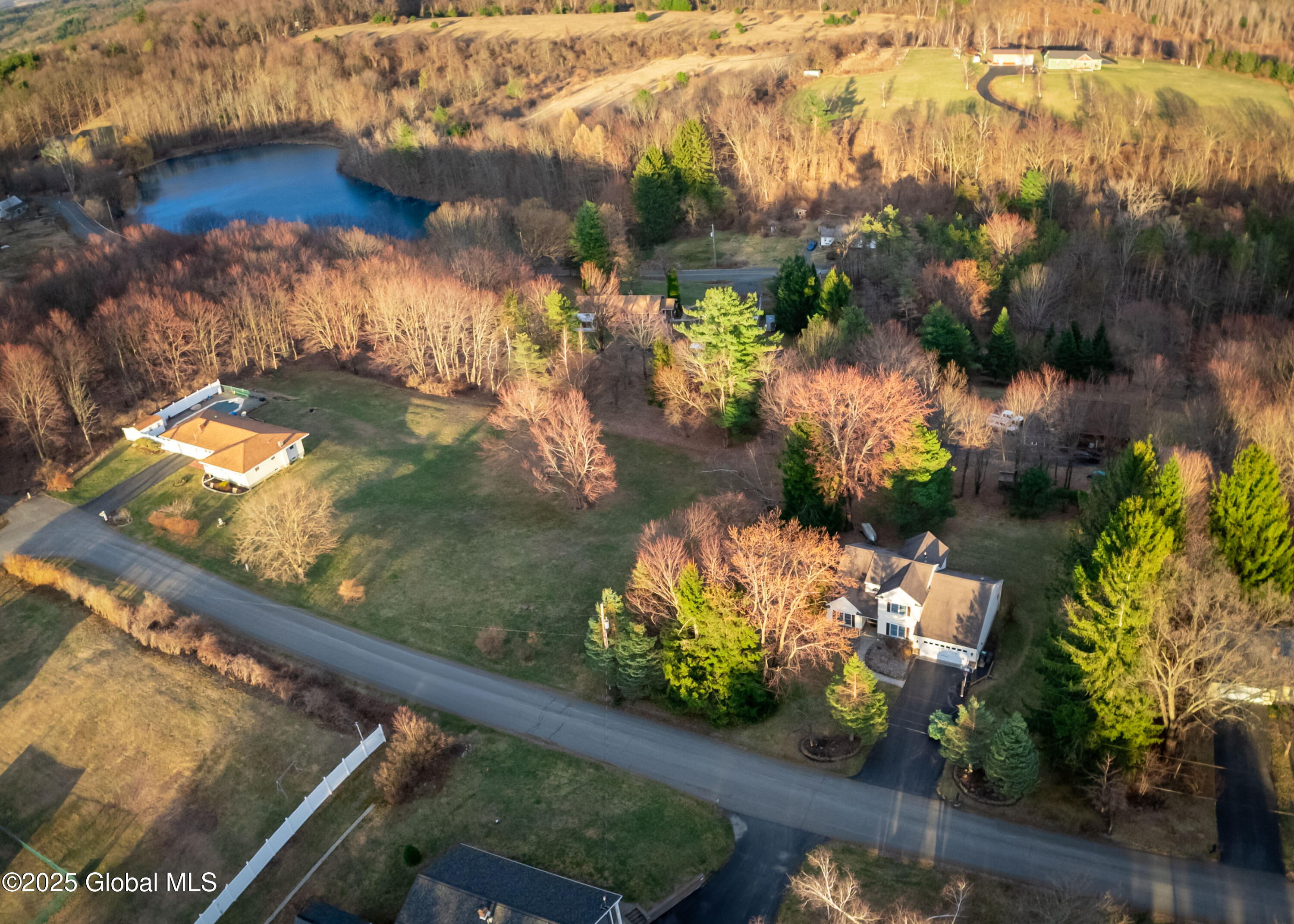 8 Mary View Drive, Wynantskill, New York image 6