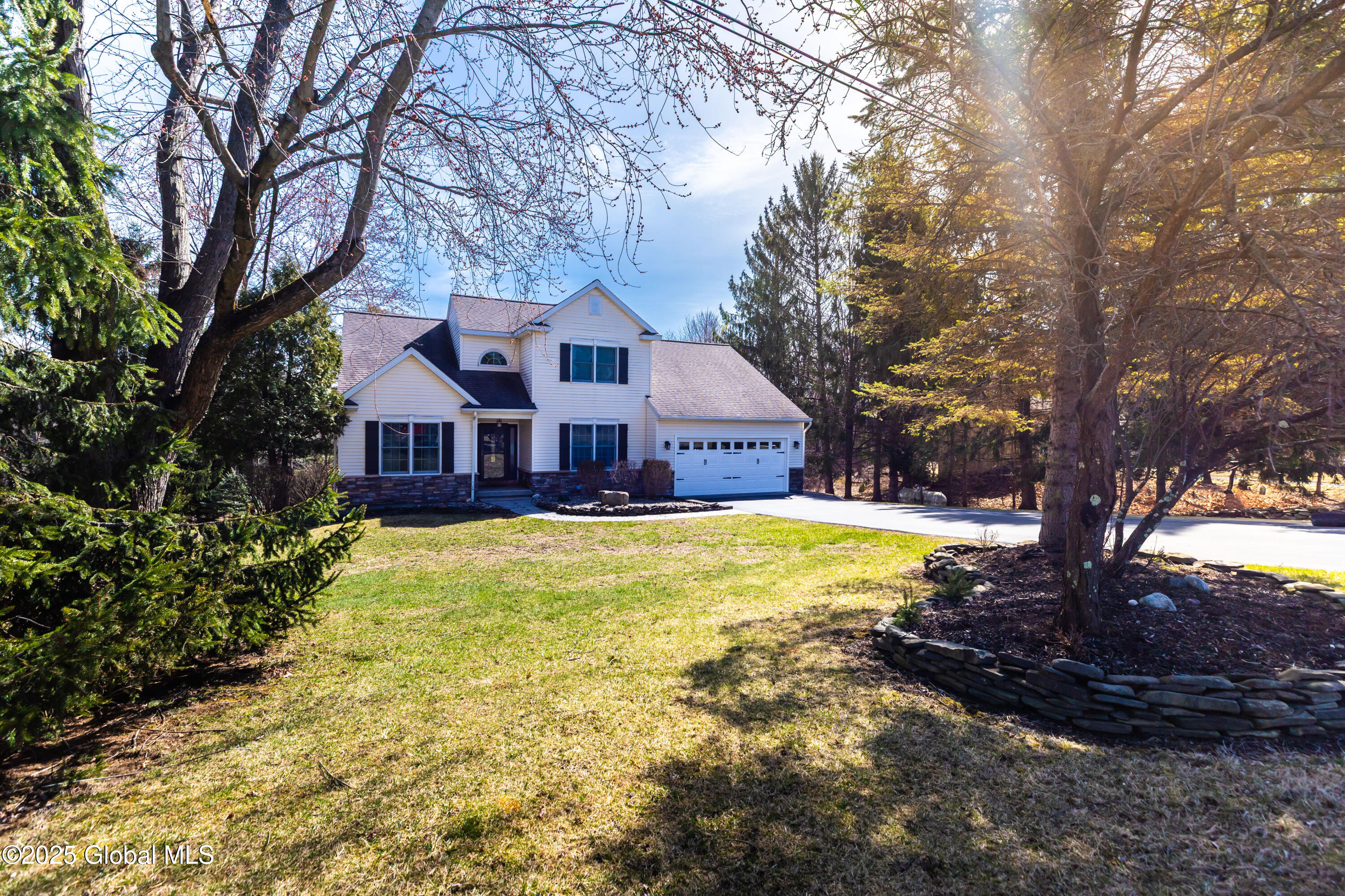 8 Mary View Drive, Wynantskill, New York image 4