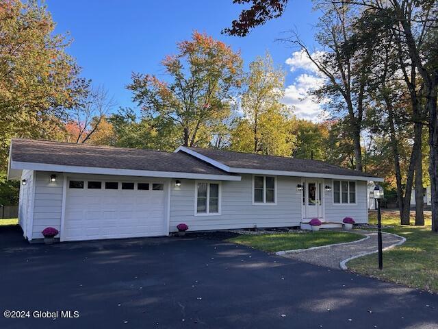 332 Ferris Rd Rd, Colonie, New York image 1