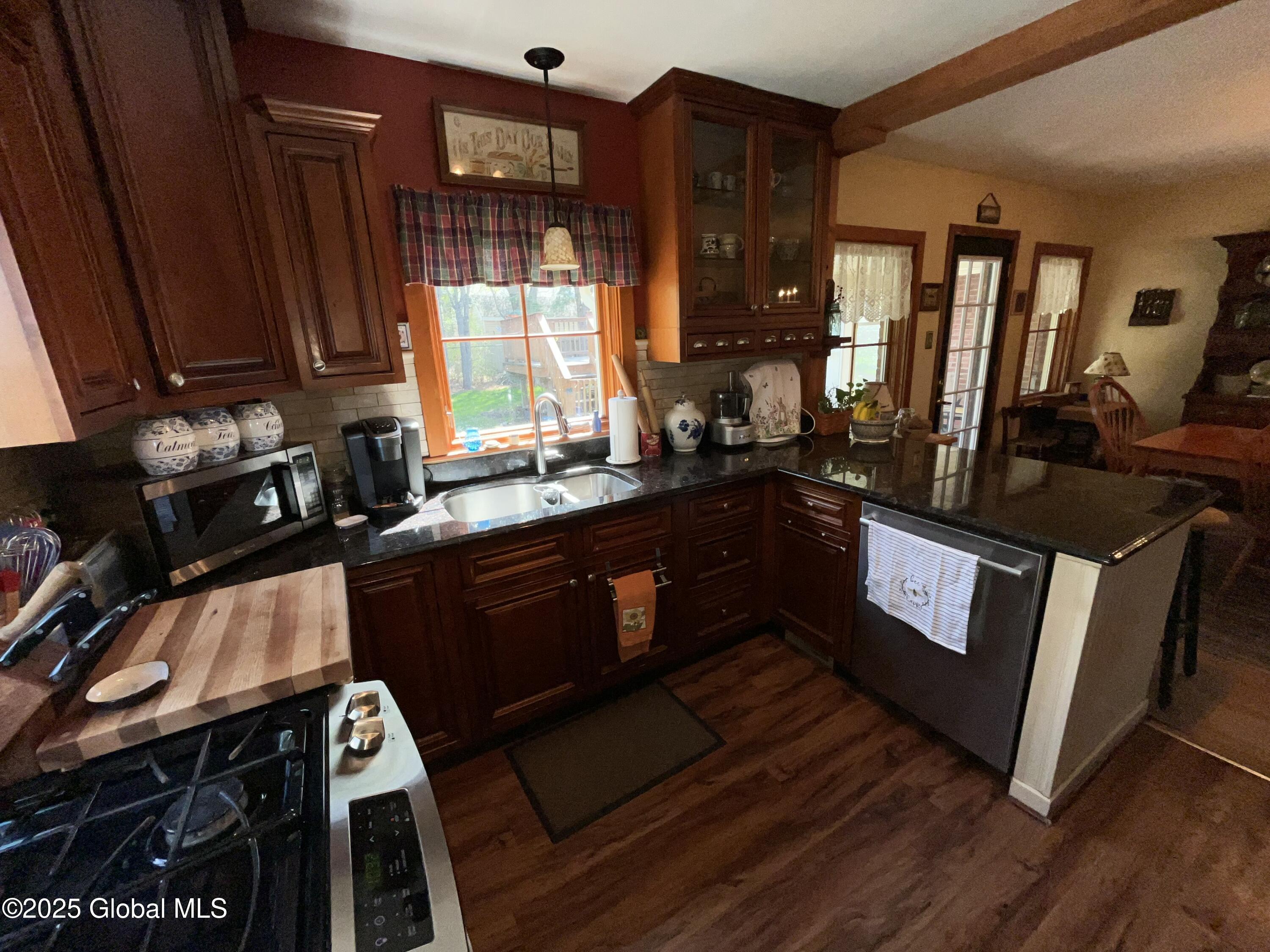 10 Grandview Avenue, Troy, New York image 11