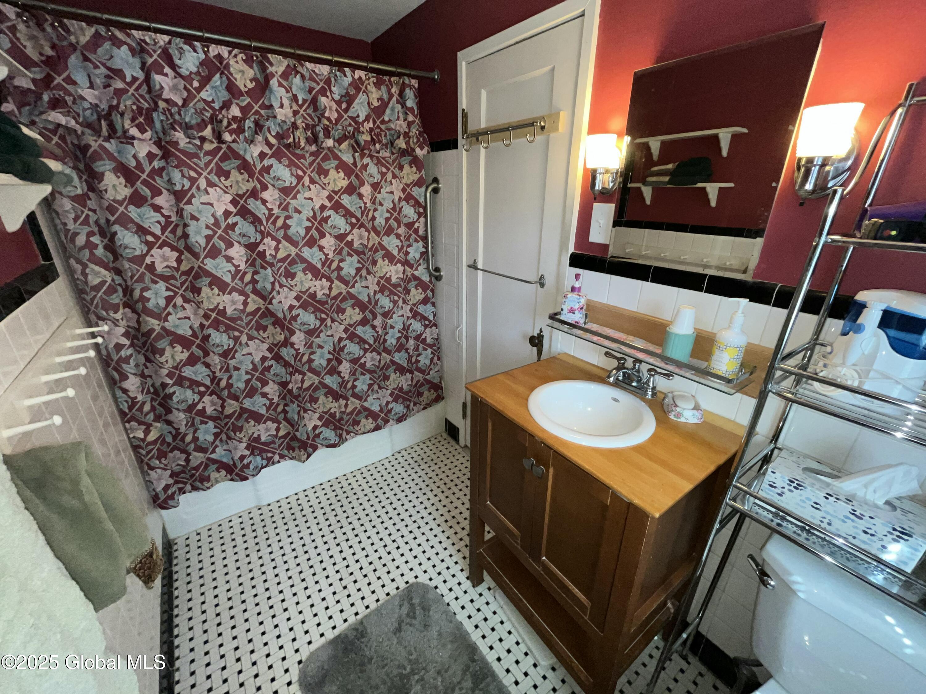 10 Grandview Avenue, Troy, New York image 25