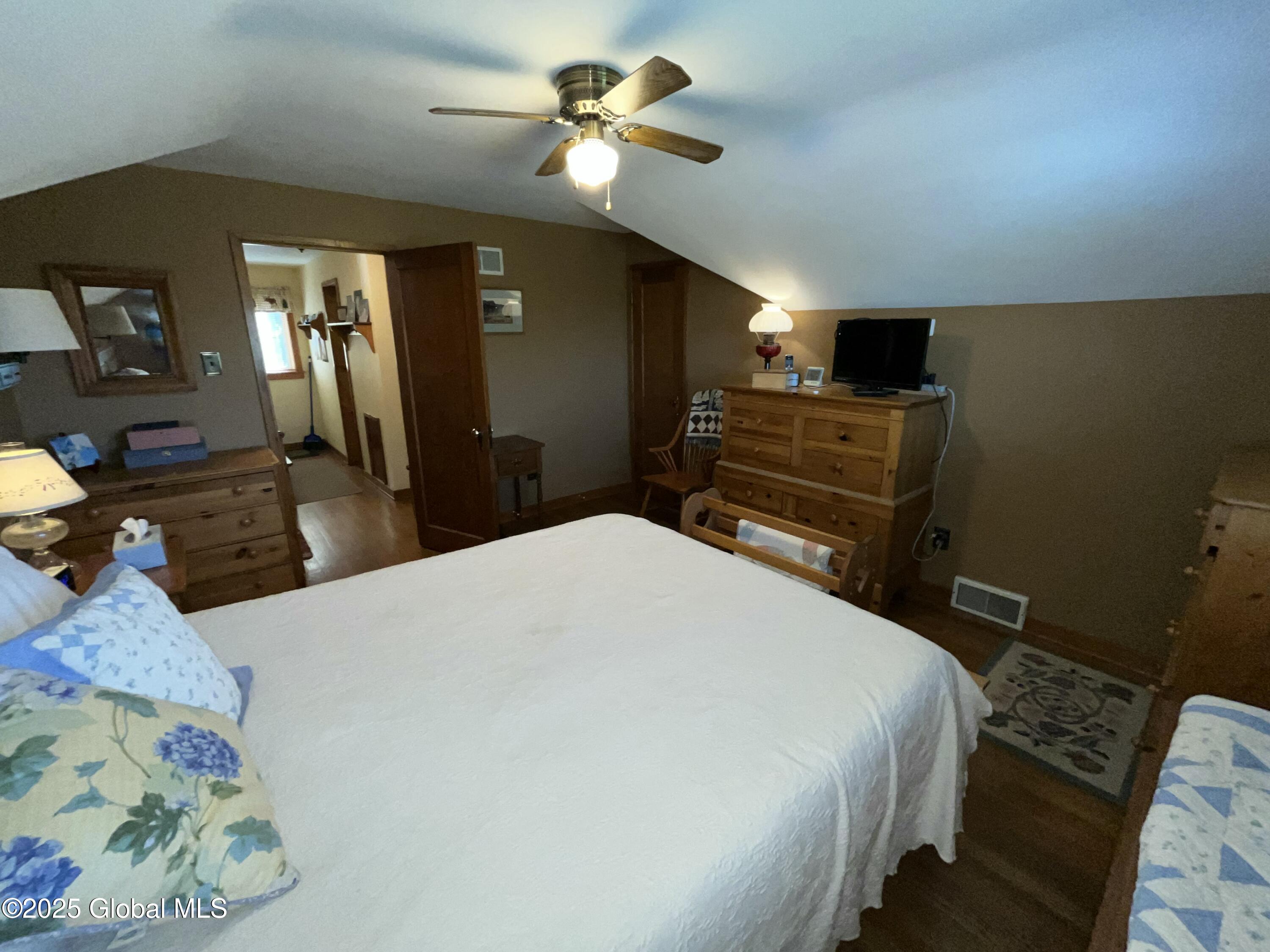 10 Grandview Avenue, Troy, New York image 21