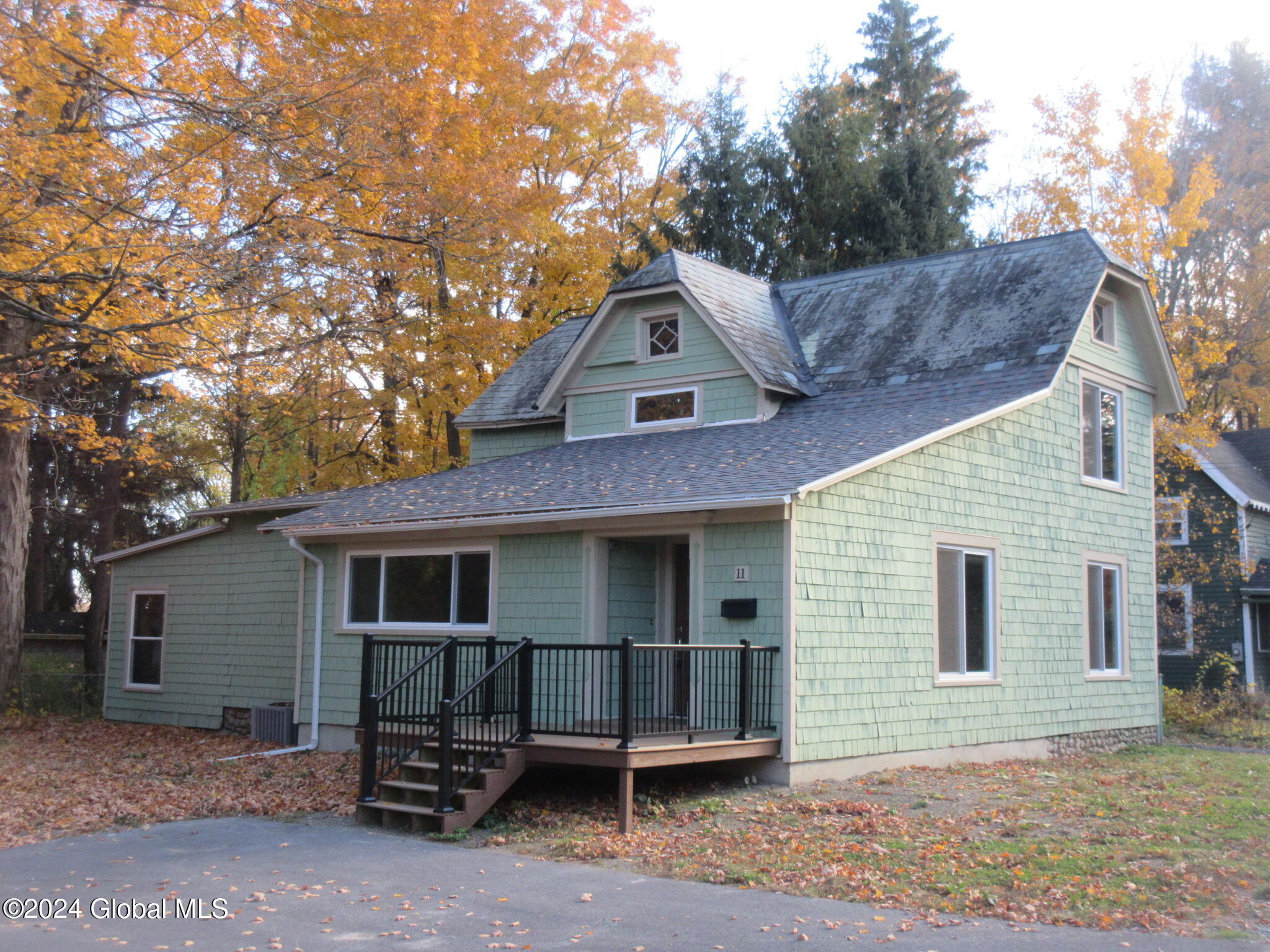 11 Janes Avenue, Round Lake, New York image 1