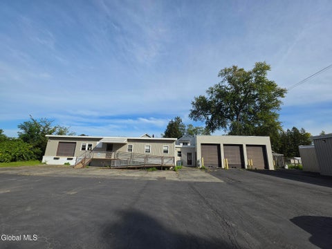 Photo of 406 9th Avenue, Colonie, NY 12189 (MLS # 202627542)