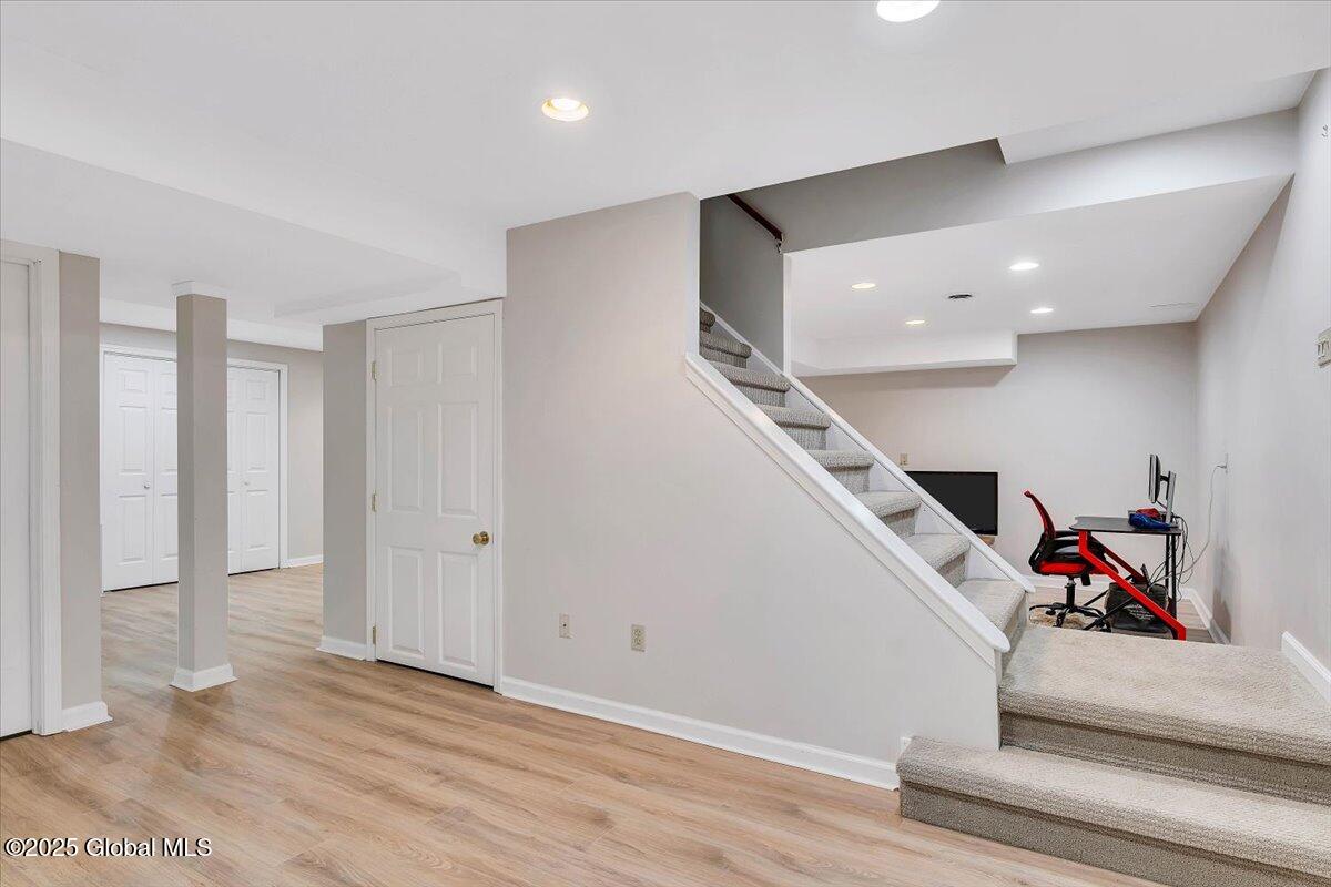 13 Willowbrook Terrace, Clifton Park, New York image 25