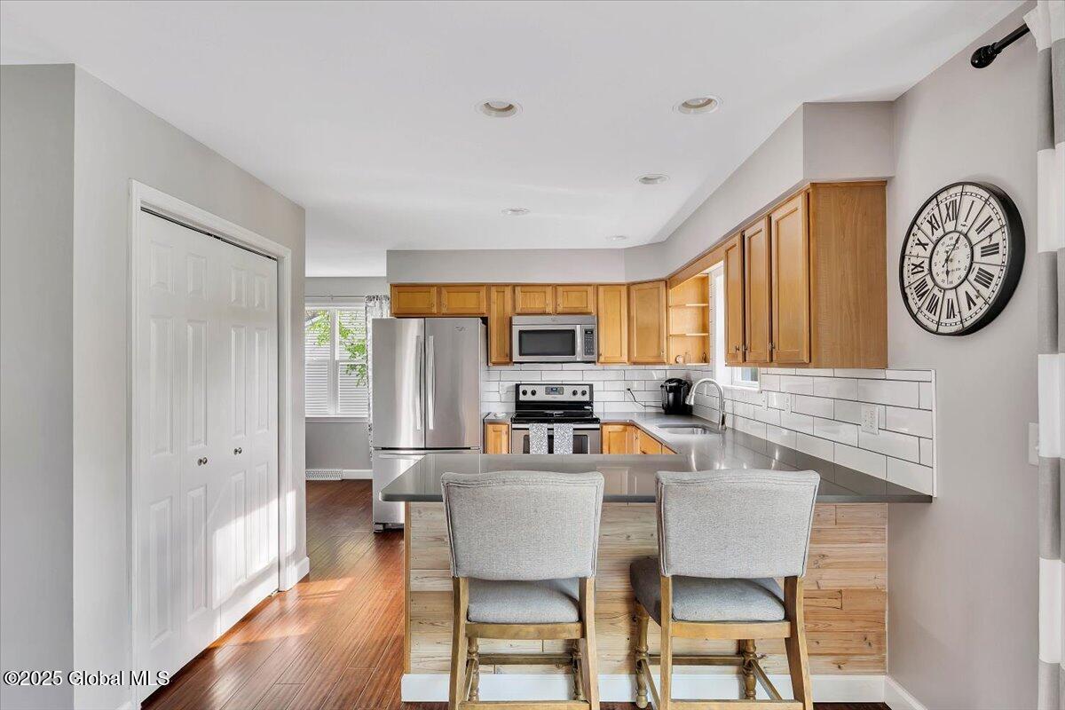 13 Willowbrook Terrace, Clifton Park, New York image 9