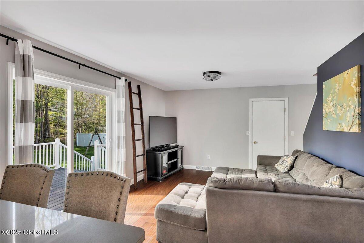 13 Willowbrook Terrace, Clifton Park, New York image 12