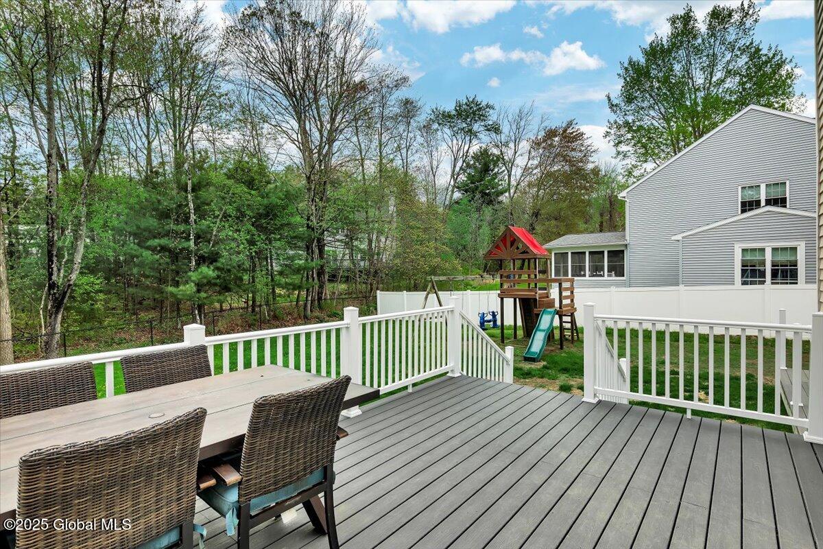 13 Willowbrook Terrace, Clifton Park, New York image 31