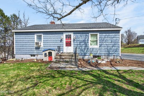 Photo of 1 Grandview Avenue, Wynantskill, NY 12198 (MLS # 202615263)