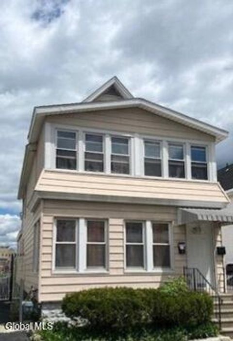 Photo of 1025 Pleasant Street, Schenectady, NY 12303 (MLS # 202615015)