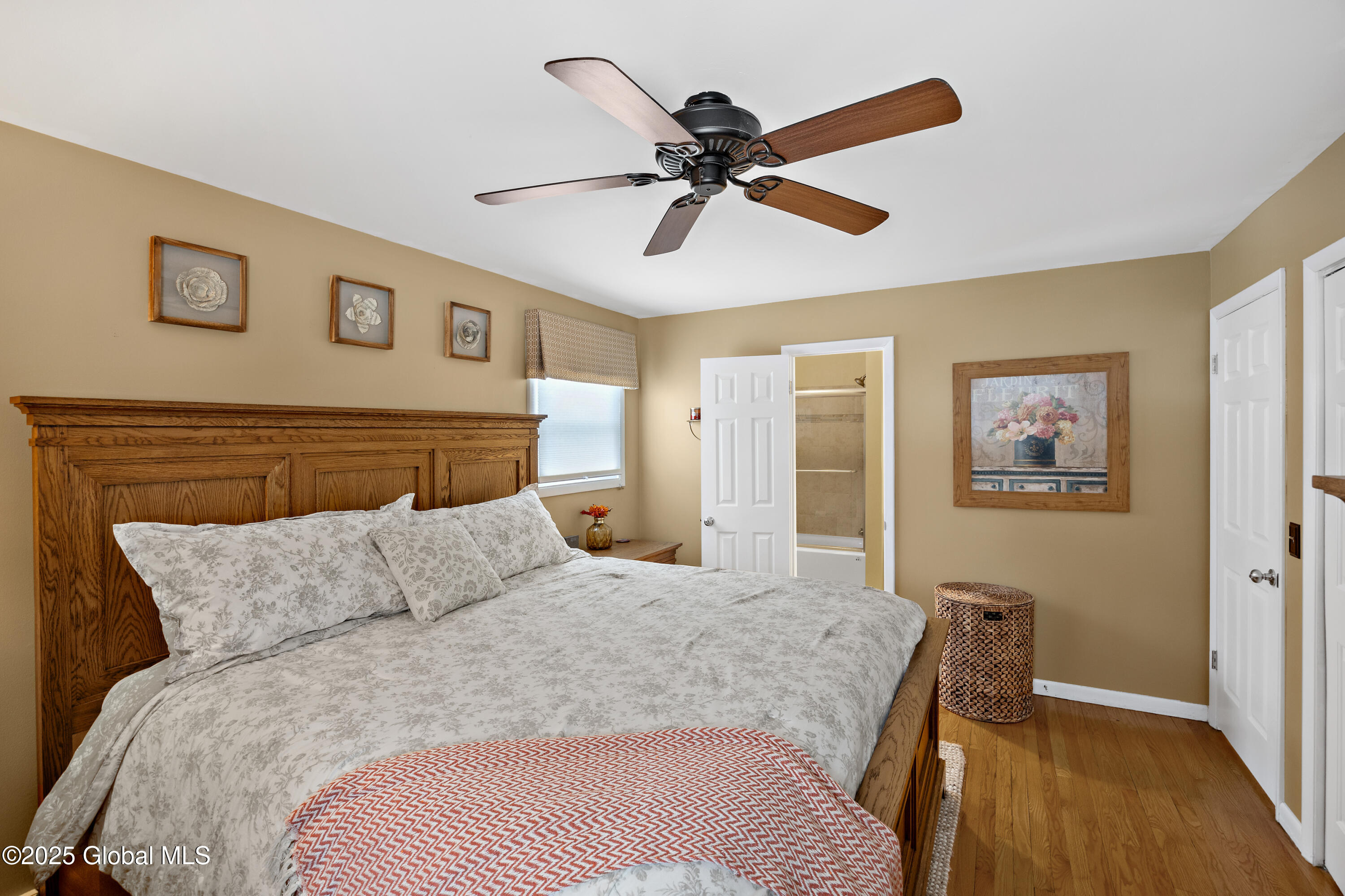 9 St. Anna Lane, Glenville, New York image 16