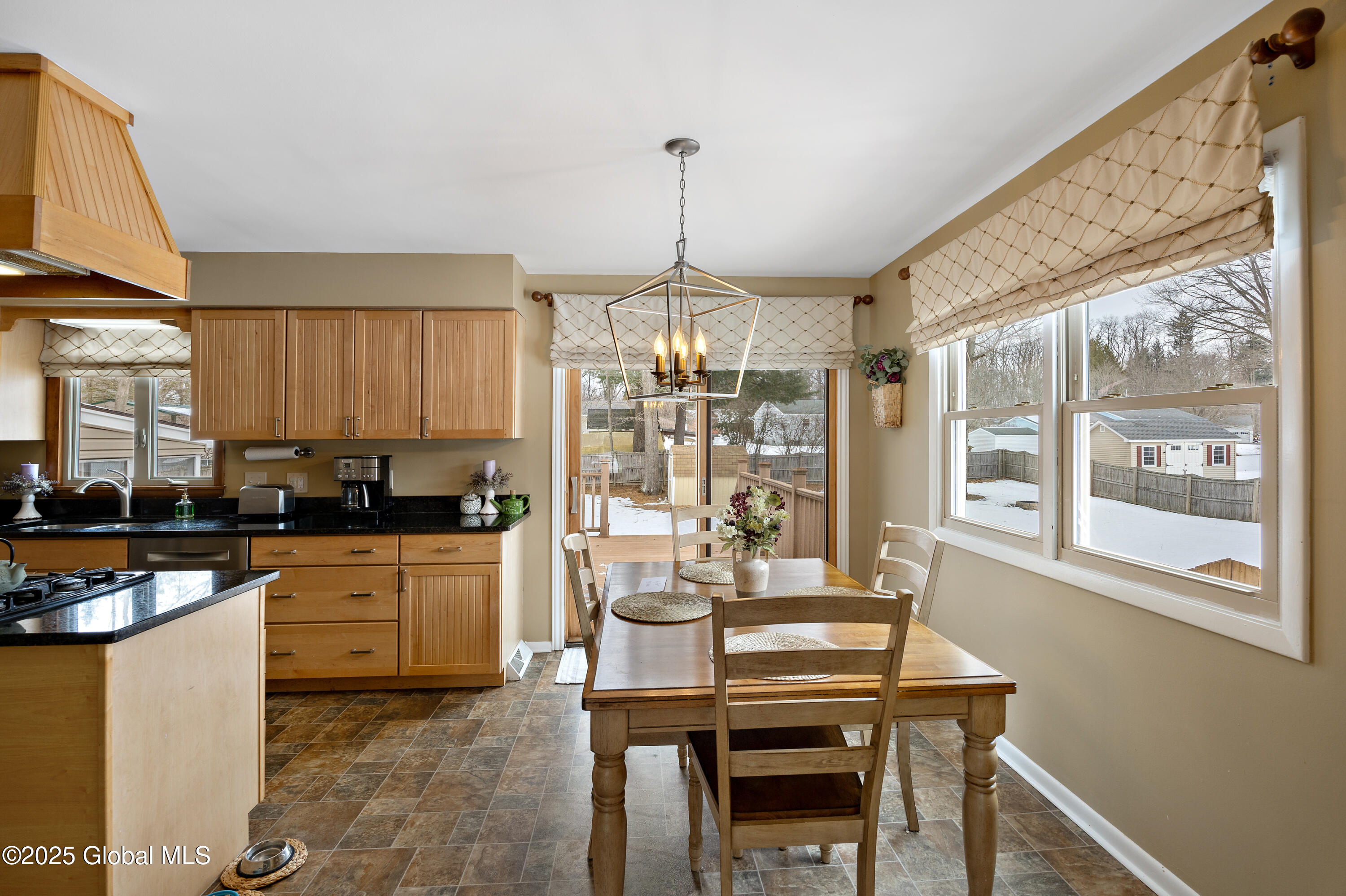 9 St. Anna Lane, Glenville, New York image 5