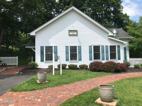 Photo of 1011-1015 Hoosick Road, Troy, NY 12180 (MLS # 202611174)