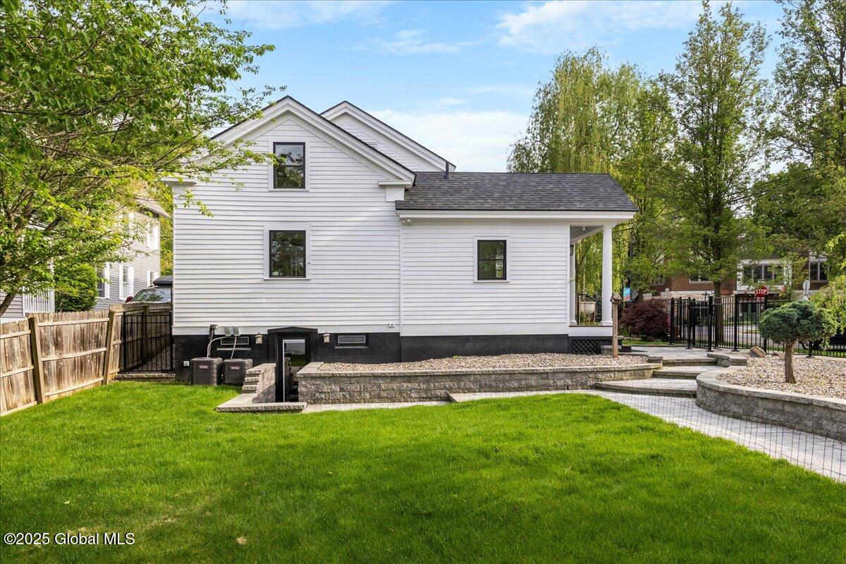 139 Grand Avenue, Saratoga Springs, New York image 37