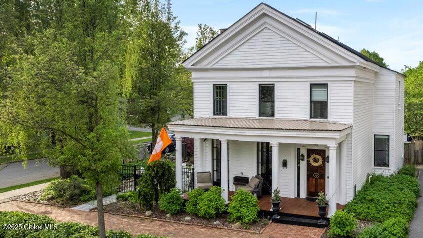 139 Grand Avenue, Saratoga Springs, New York image 2