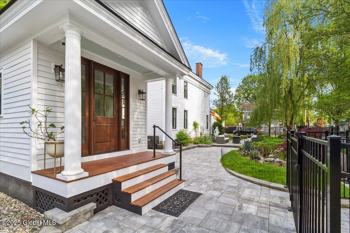 139 Grand Avenue, Saratoga Springs, New York image 40