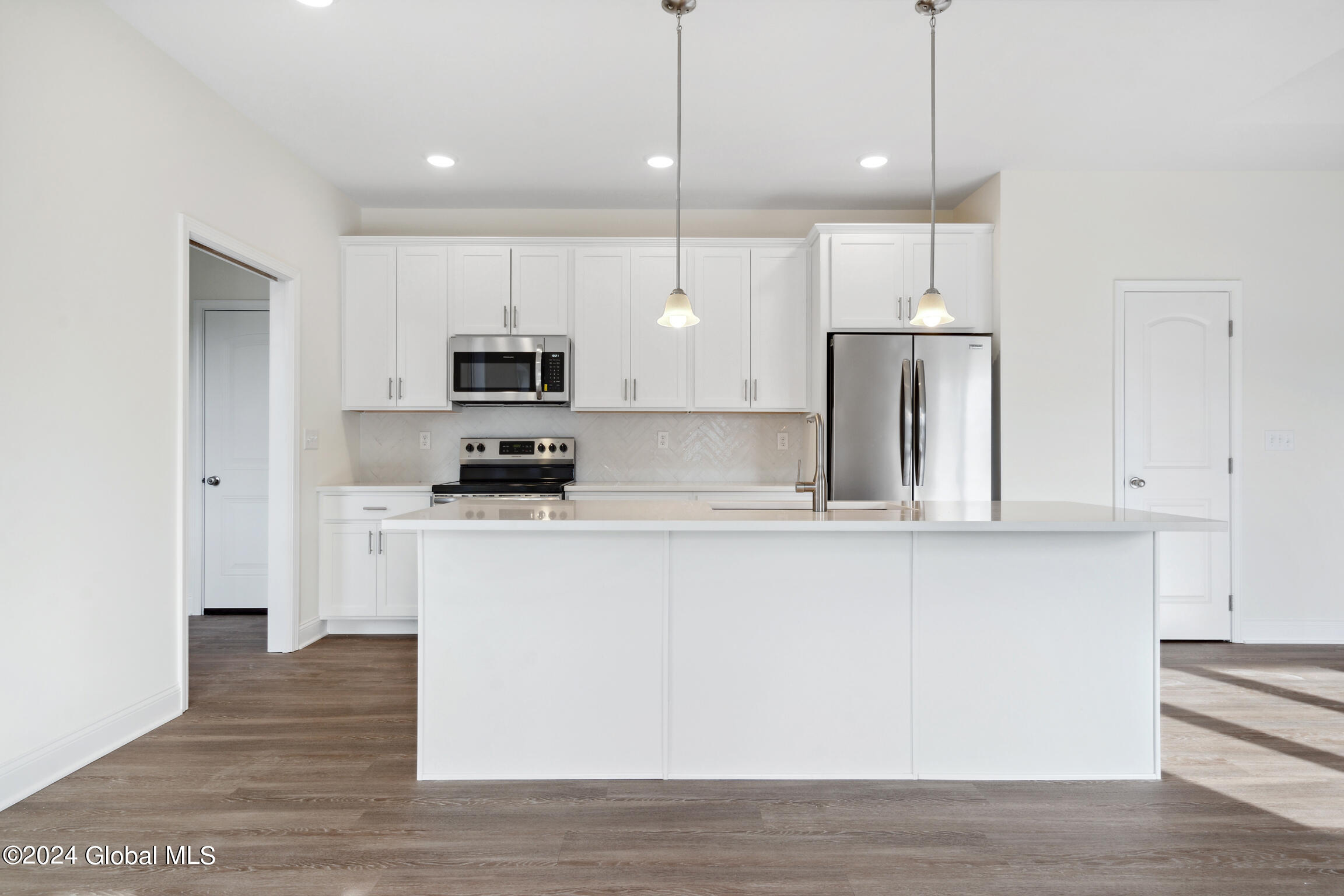 7 Brookhaven Court, Saratoga Springs, New York image 12