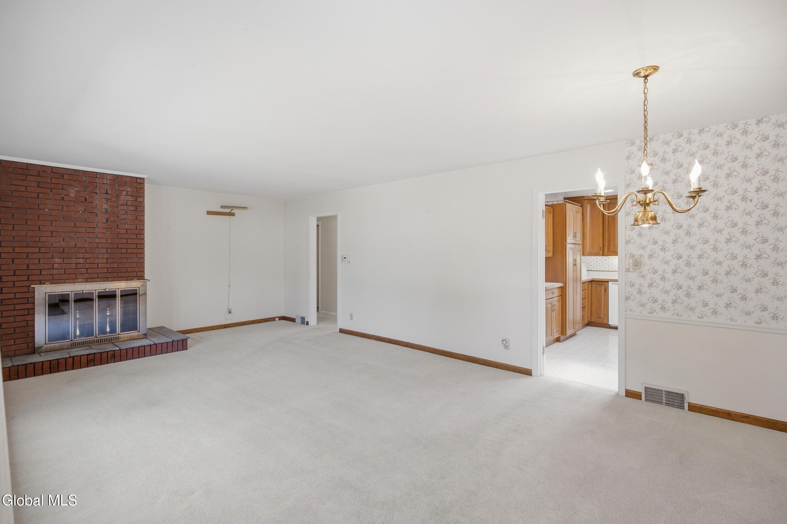 13 Marie Parkway