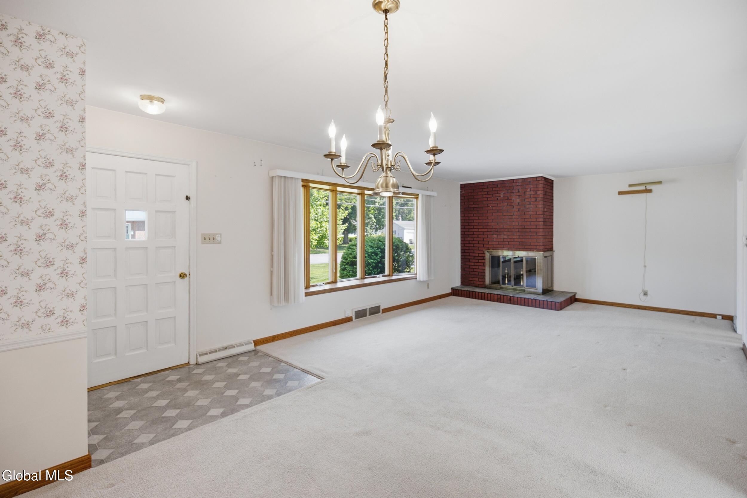 13 Marie Parkway
