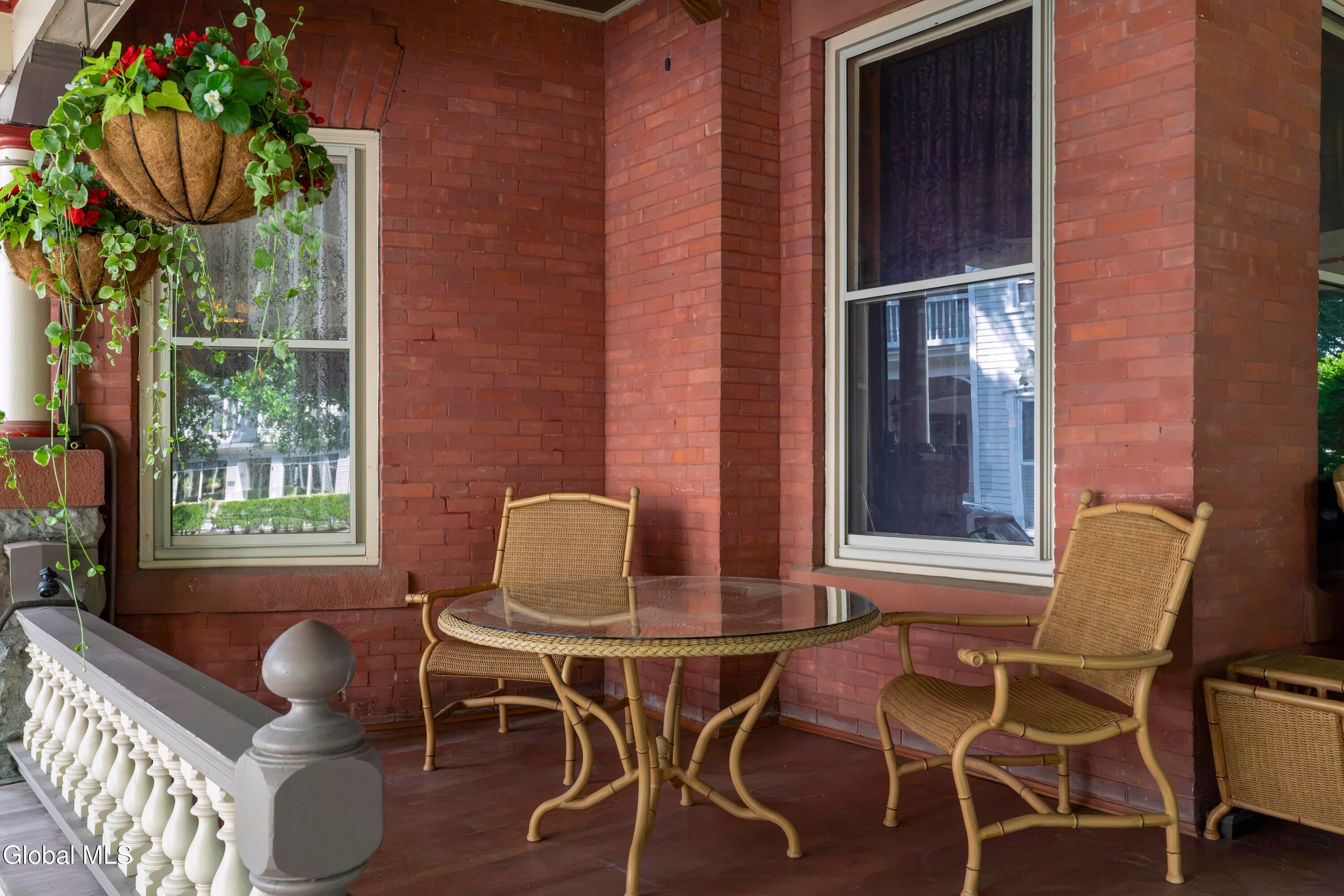 84 Union Avenue