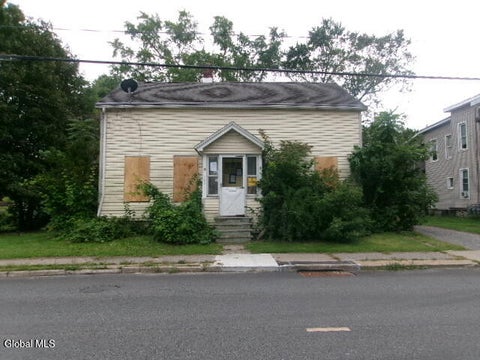 Photo of 197 W Fulton Street, Gloversville, NY 12078 (MLS # 202626267)
