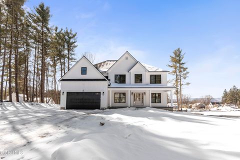 Photo of 223 Pinewood Drive, Schenectady, NY 12303 (MLS # 202612714)