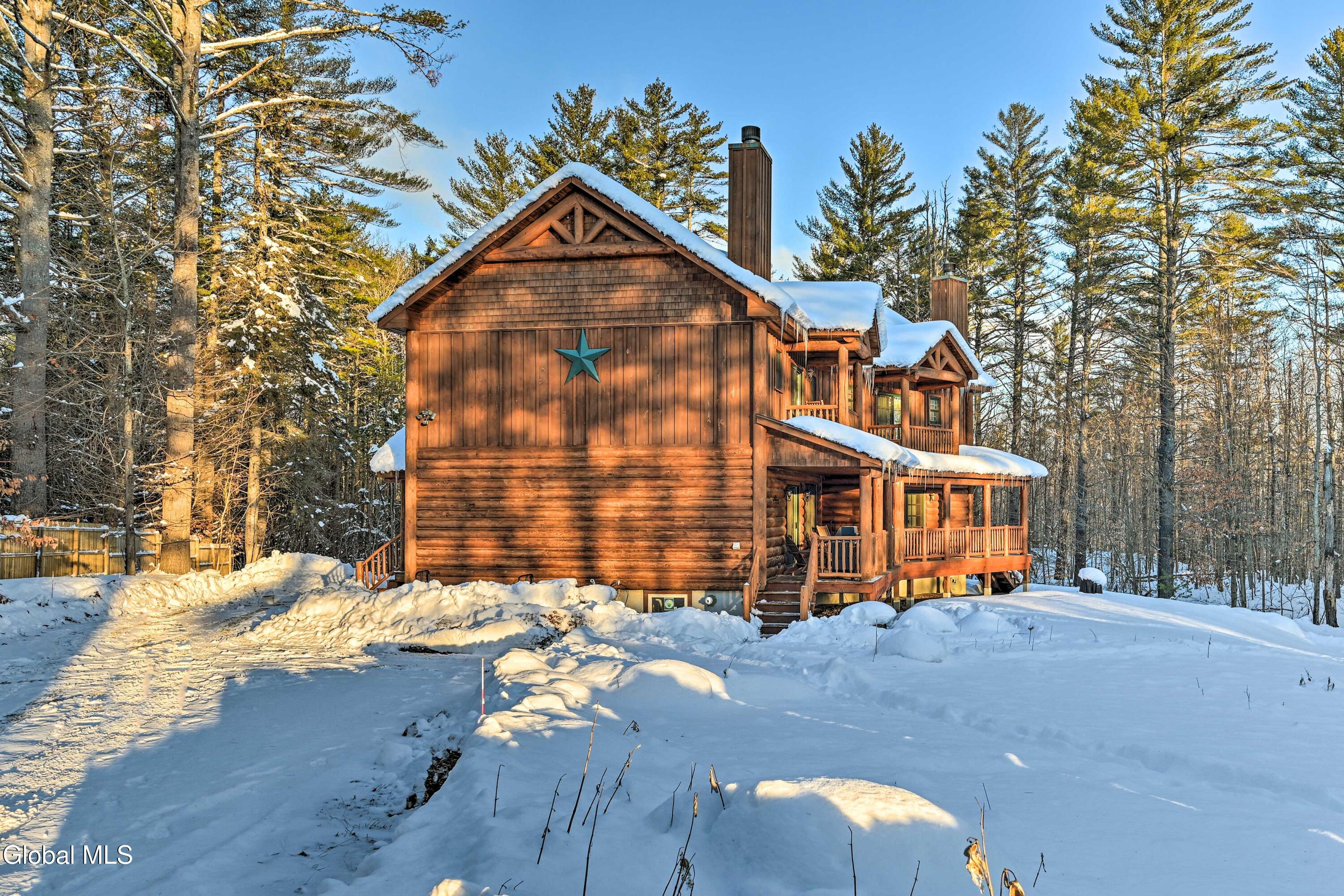 45A E Holcomb Street