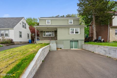 Photo of 92 Fleetwood Avenue, Albany, NY 12209 (MLS # 202616253)