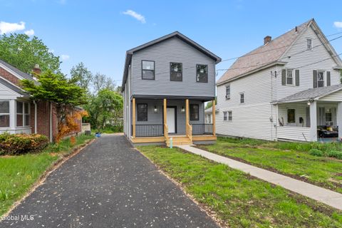 Photo of 29 Marshall Avenue, Schenectady, NY 12304 (MLS # 202618083)
