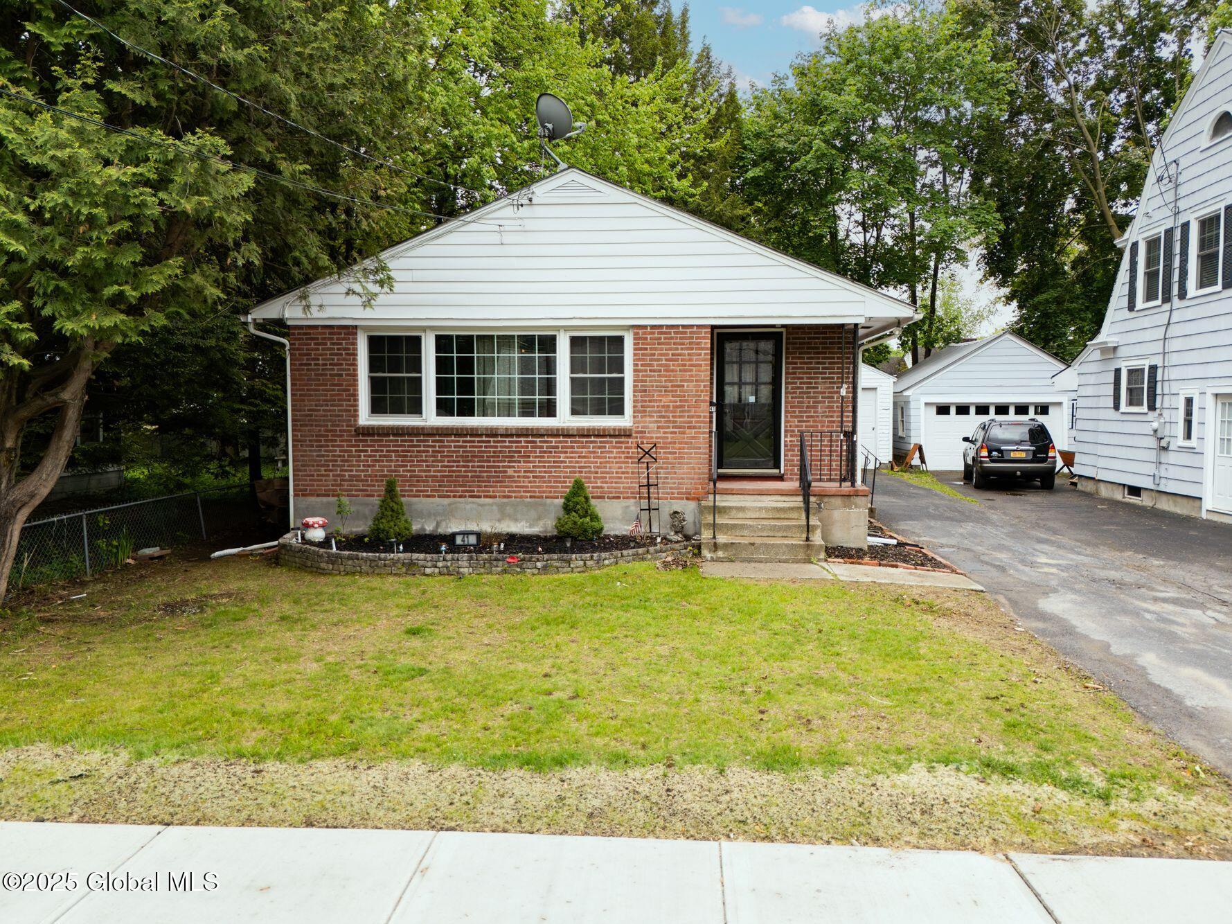 41 Webster Avenue, Glens Falls, New York image 2