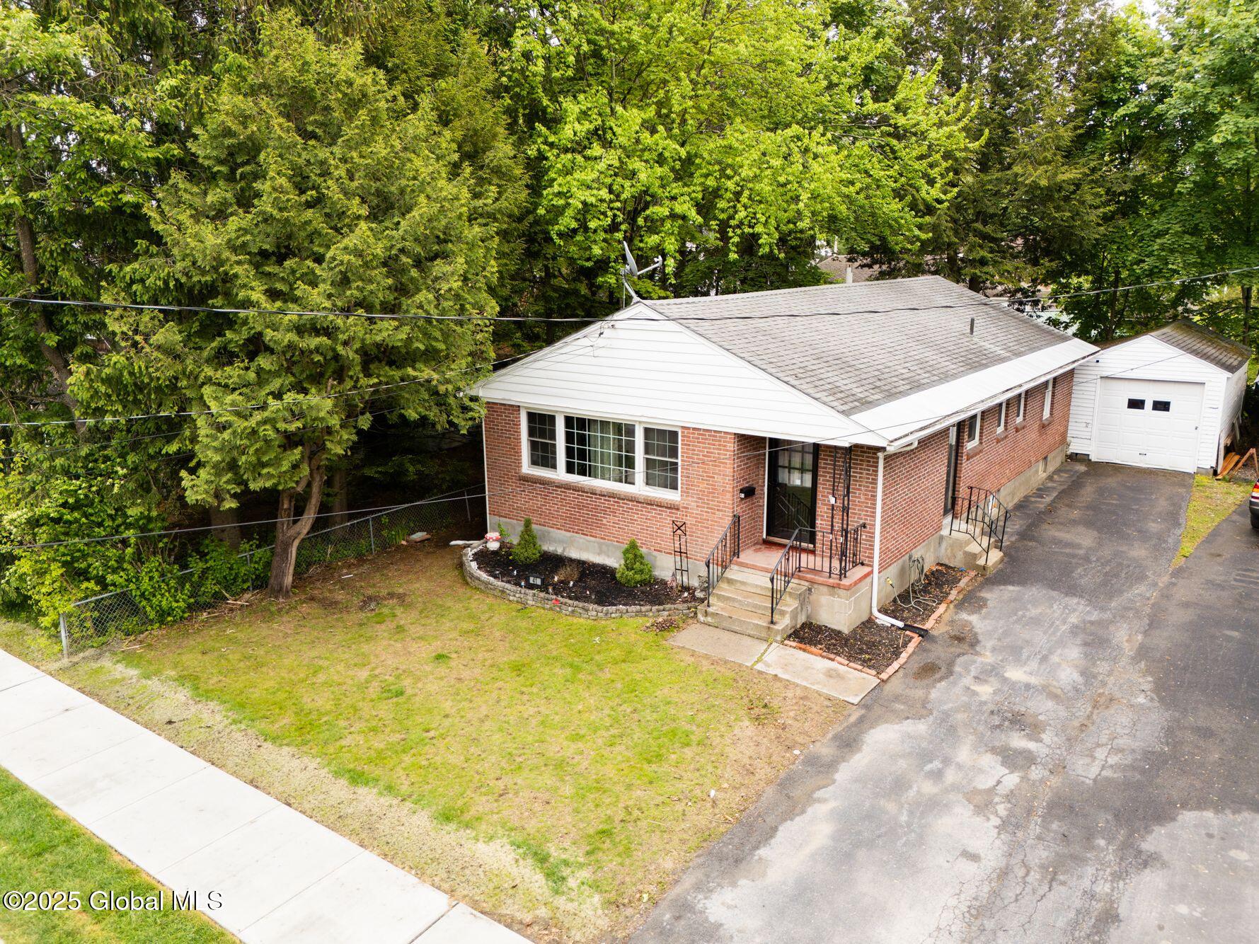 41 Webster Avenue, Glens Falls, New York image 1