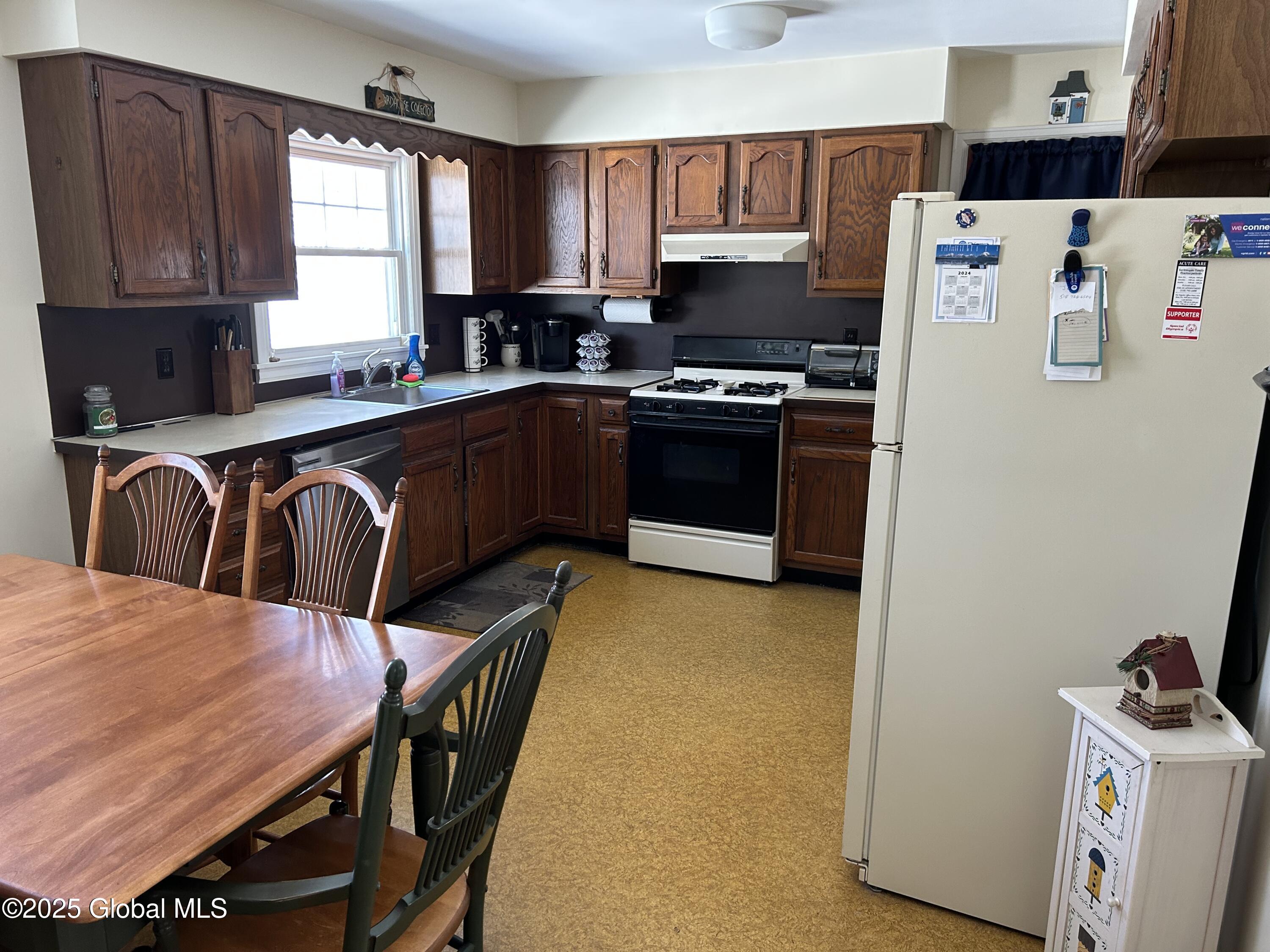 47 Jackson Avenue, South Glens Falls, New York image 15