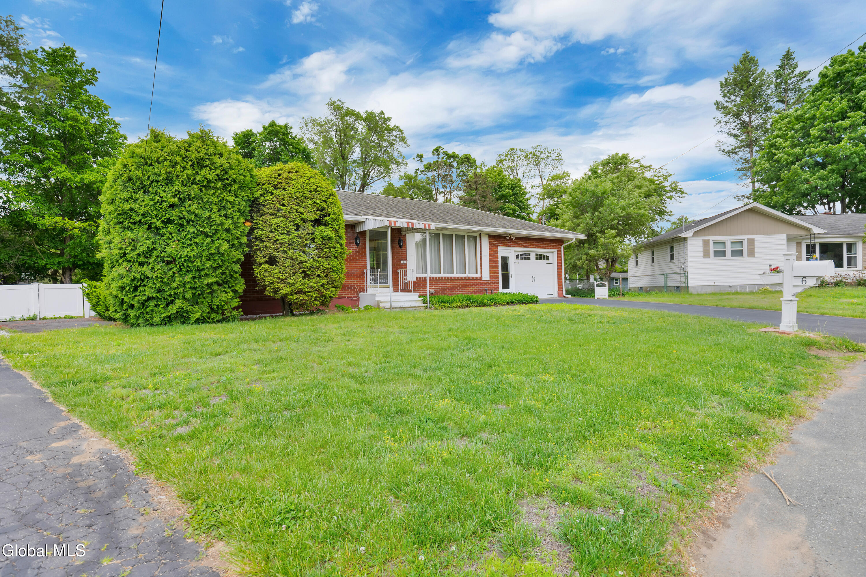 6 Deerwood Drive