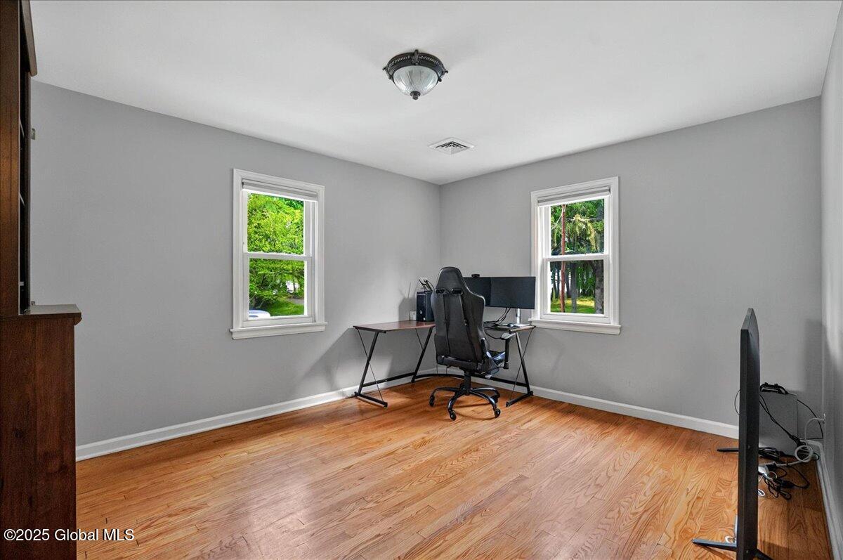 Rensselaer, New York 12144, United States, 3 Bedrooms Bedrooms, ,2 BathroomsBathrooms,Residential,Pending,130673