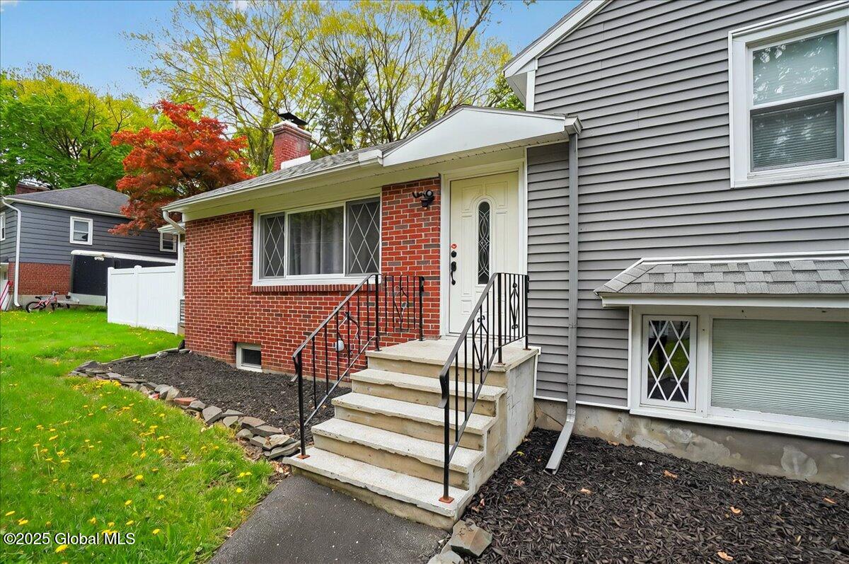 5 Nicholas Avenue, Rensselaer, New York image 9