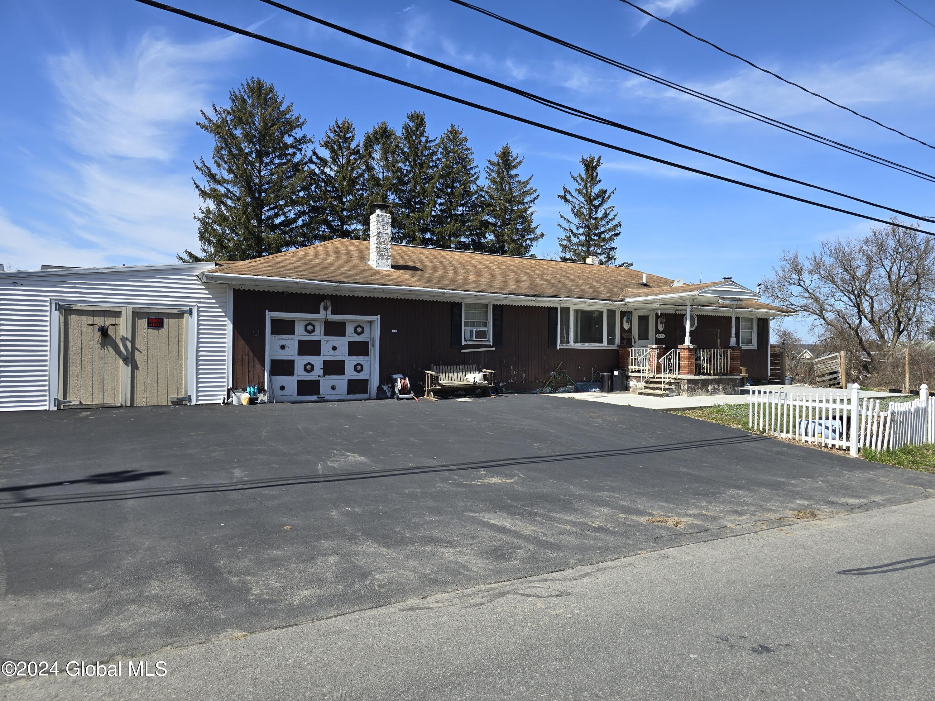 2185 Lenox Road, Schenectady, New York image 1