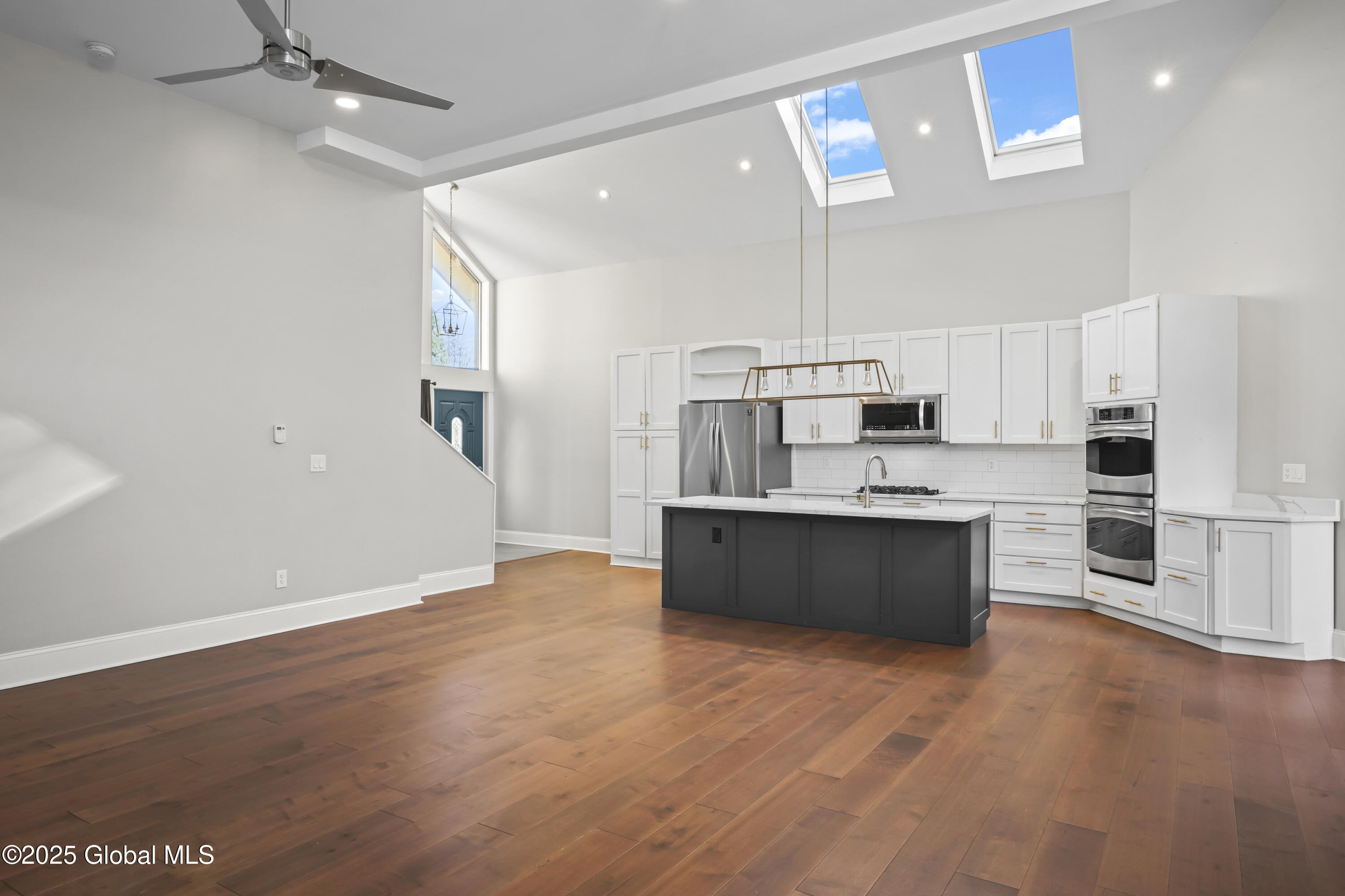 26 Marion Avenue, Albany, New York image 32