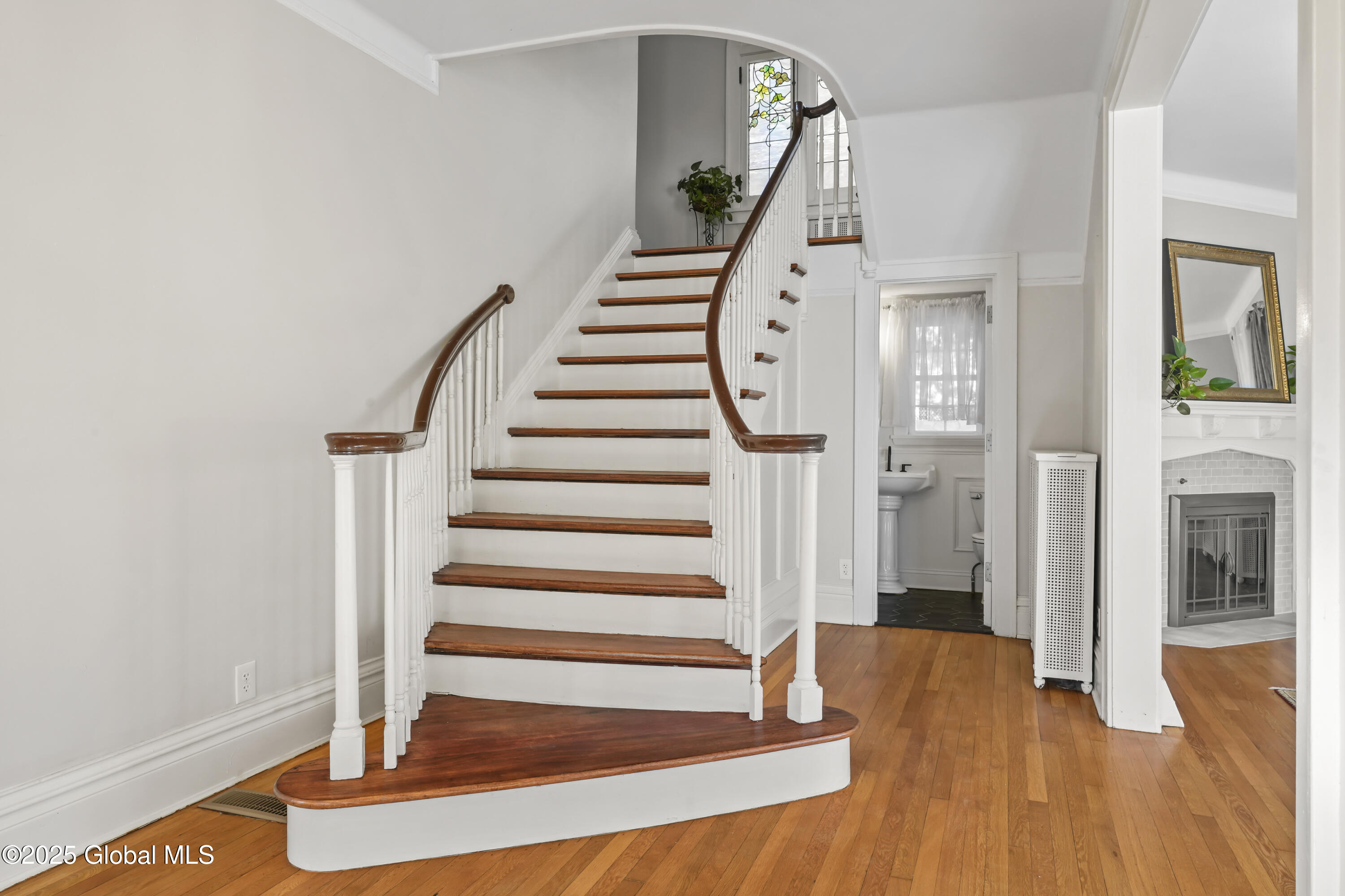26 Marion Avenue, Albany, New York image 5