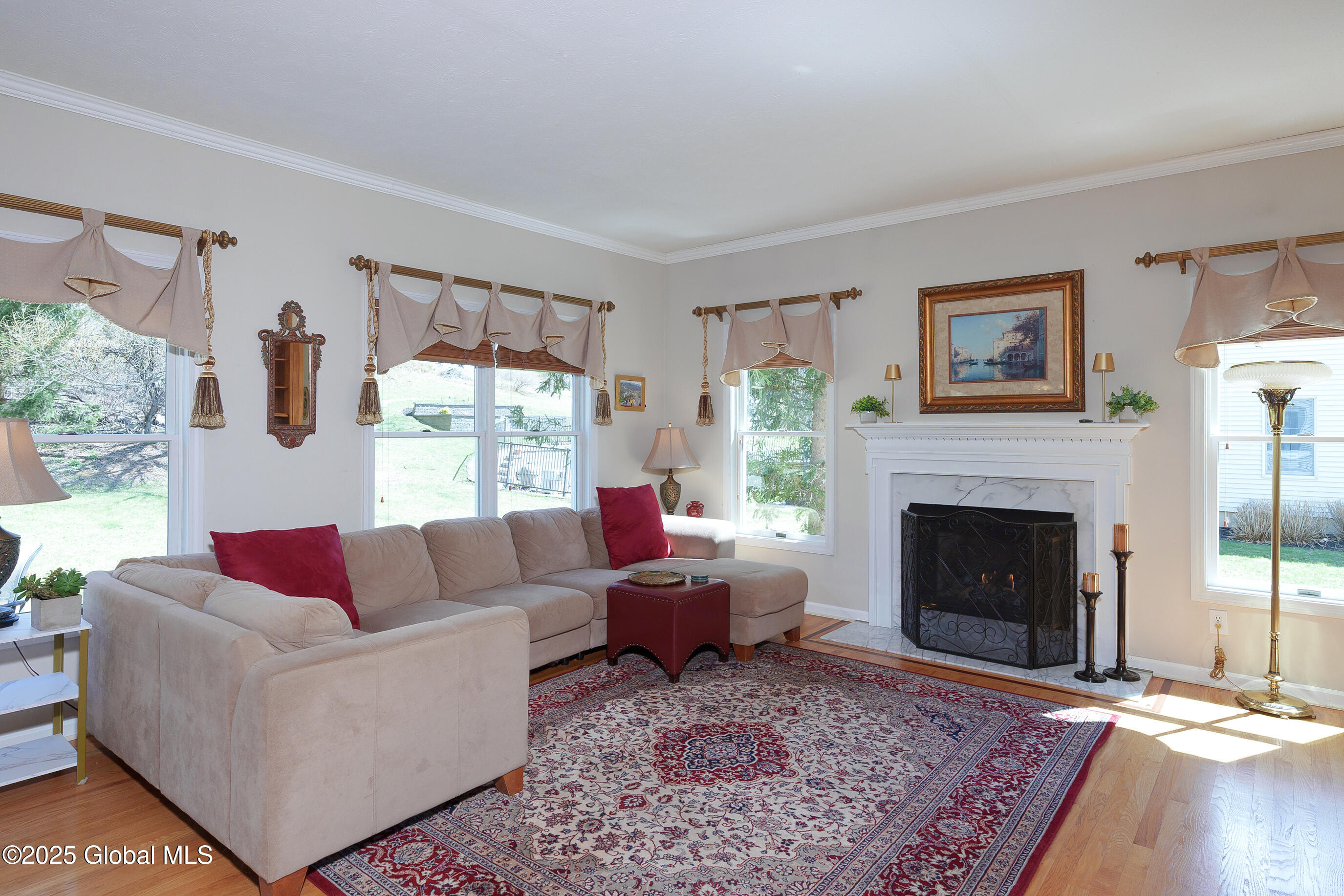 162 Kennewyck Circle, Slingerlands, New York image 5