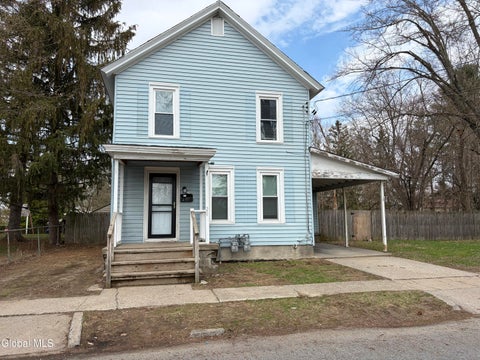 Apartment For Rent - 20 Baldwin Avenue #2<br/> Warren County, Glens Falls, NY 12801