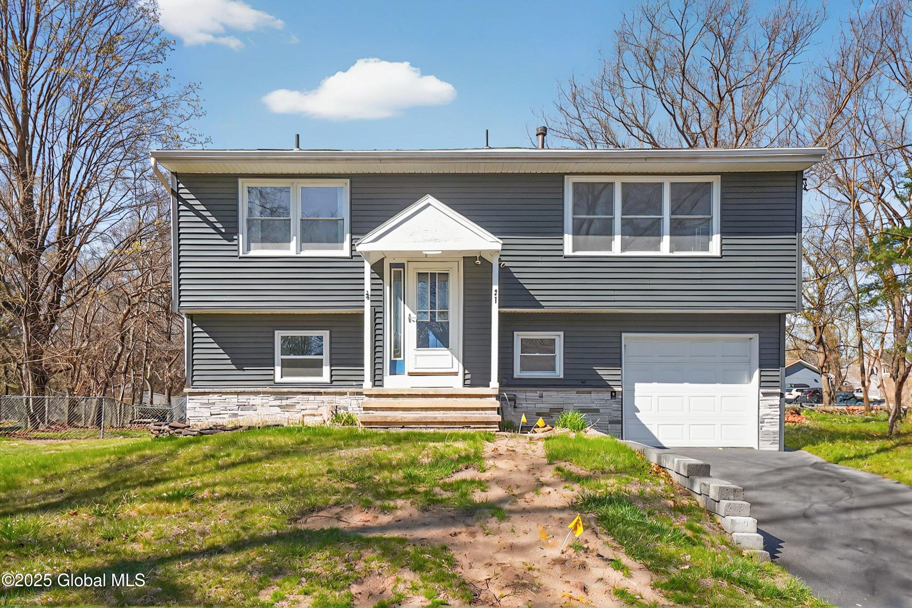 21 Northway Court, Saratoga Springs, New York image 1