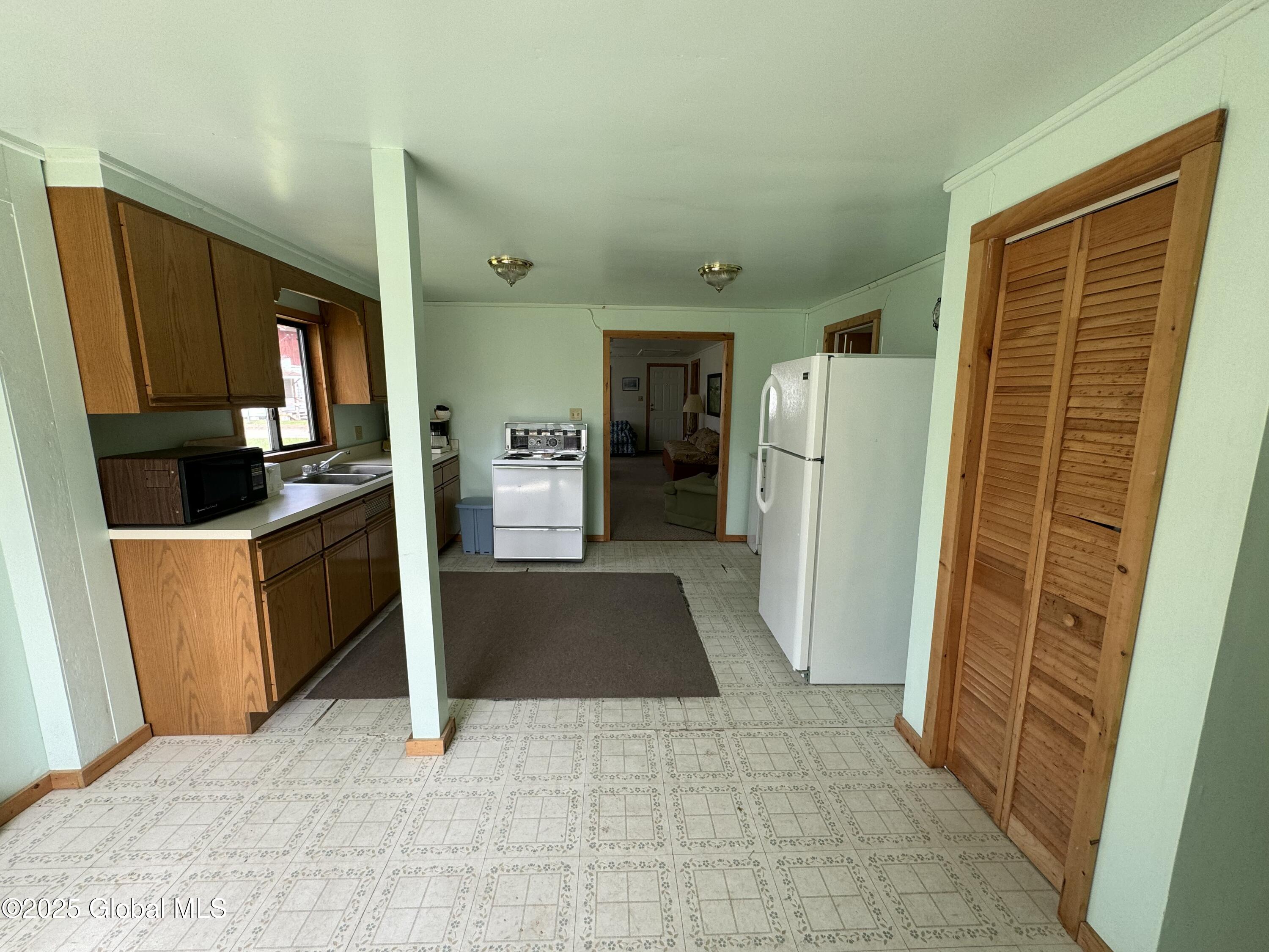 118 Forest Avenue, Caroga Lake, New York image 26