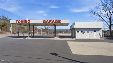 2124 US-9 Lake George NY 12845