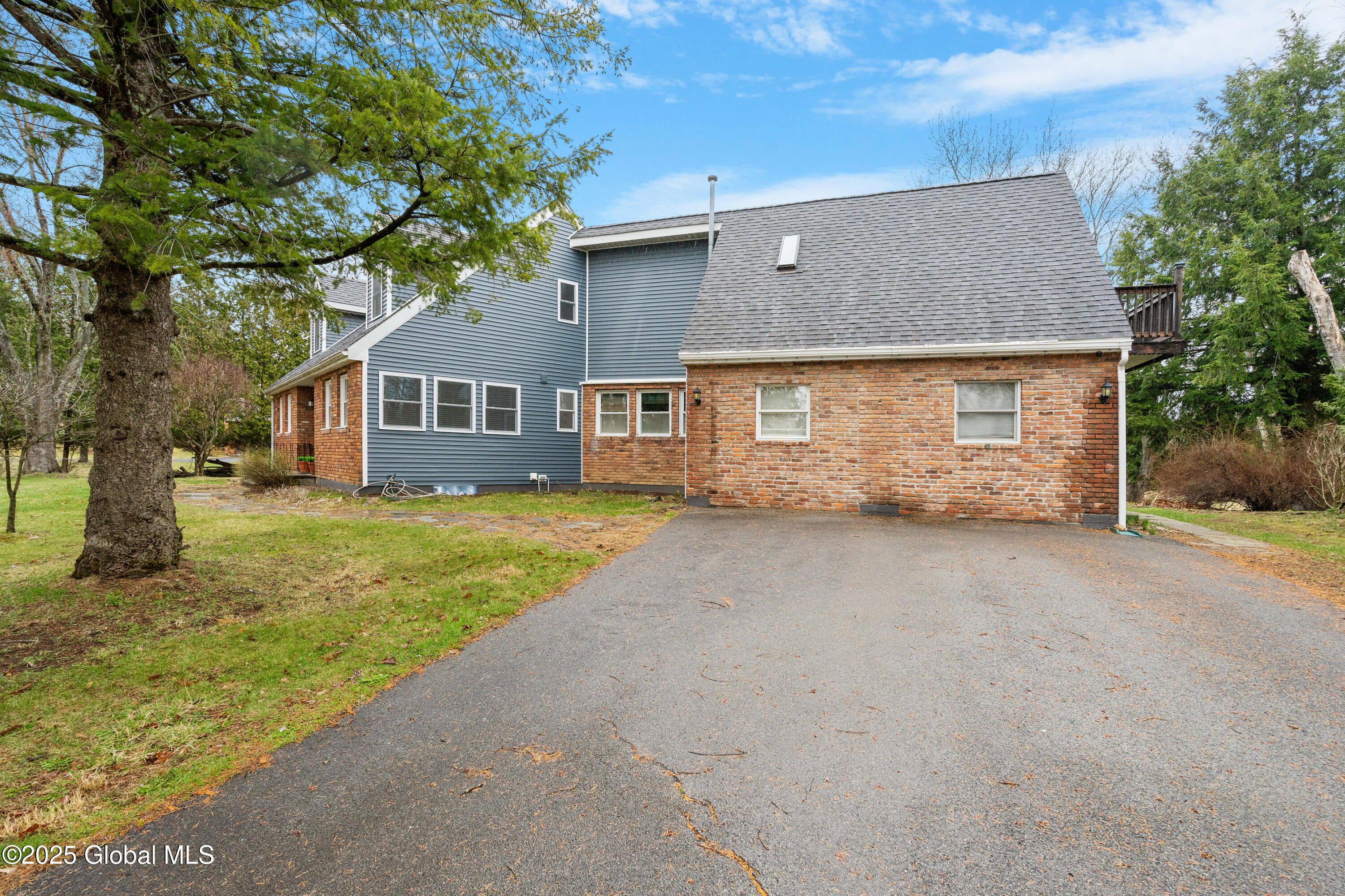 4 Ribbon Candy Lane, Troy, New York image 6