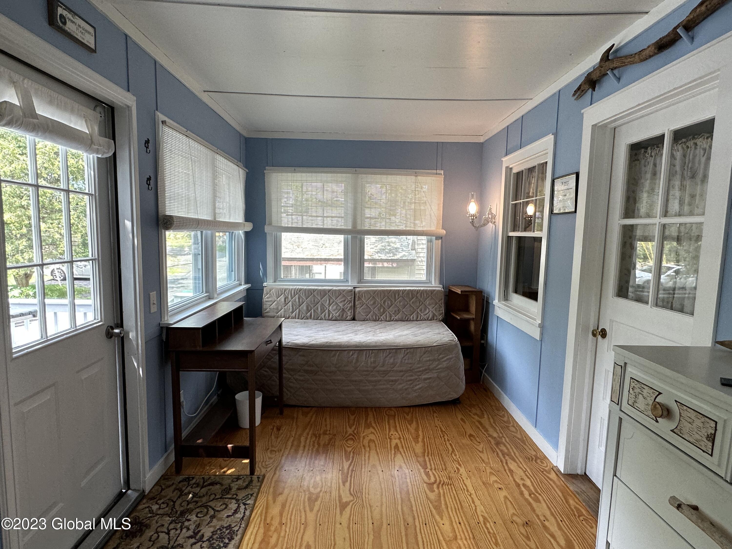 6325 Sunset Bay Road, Huletts Landing, New York image 13