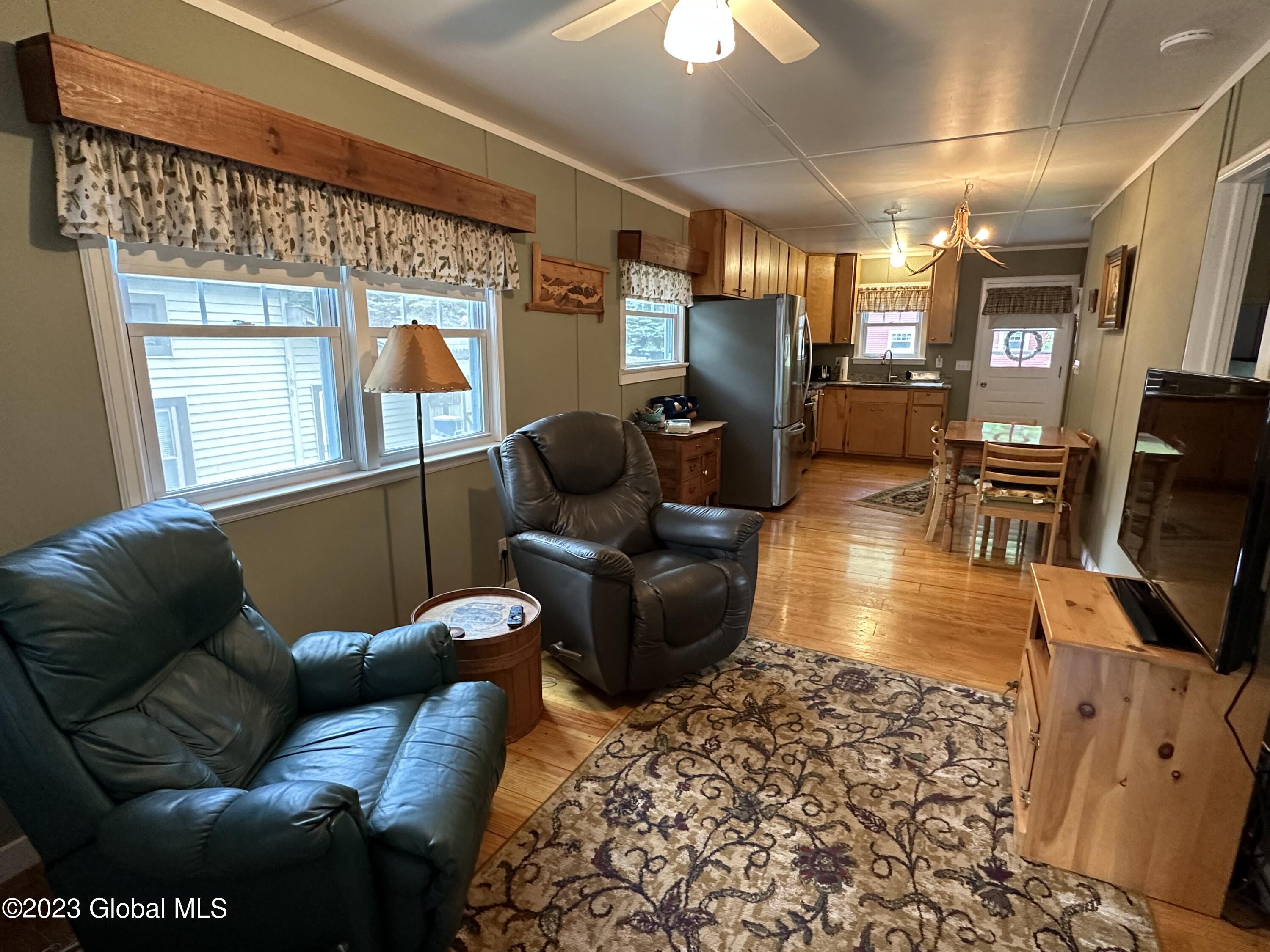 6325 Sunset Bay Road, Huletts Landing, New York image 7