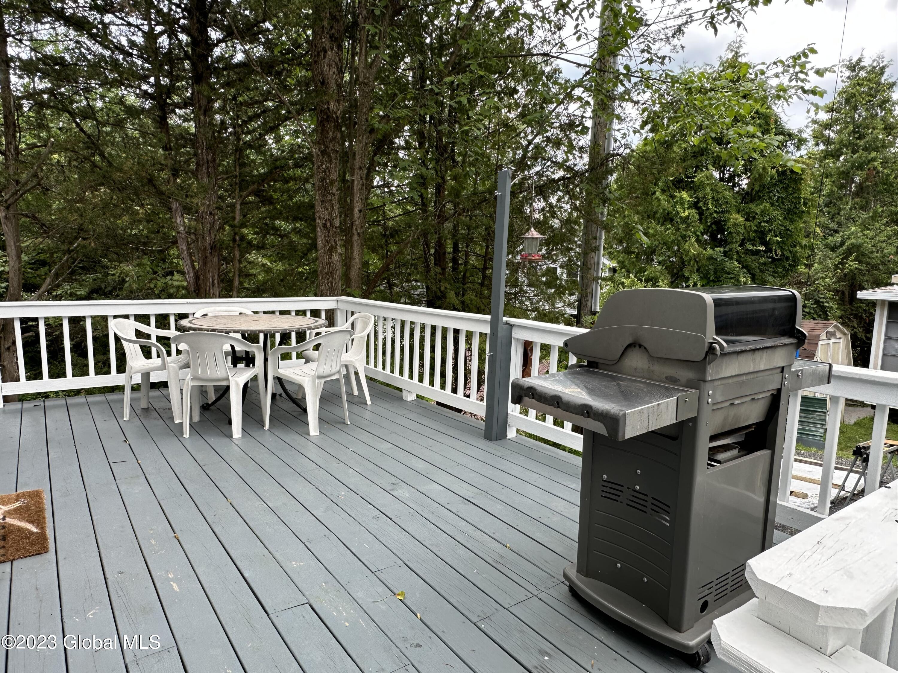 6325 Sunset Bay Road, Huletts Landing, New York image 16