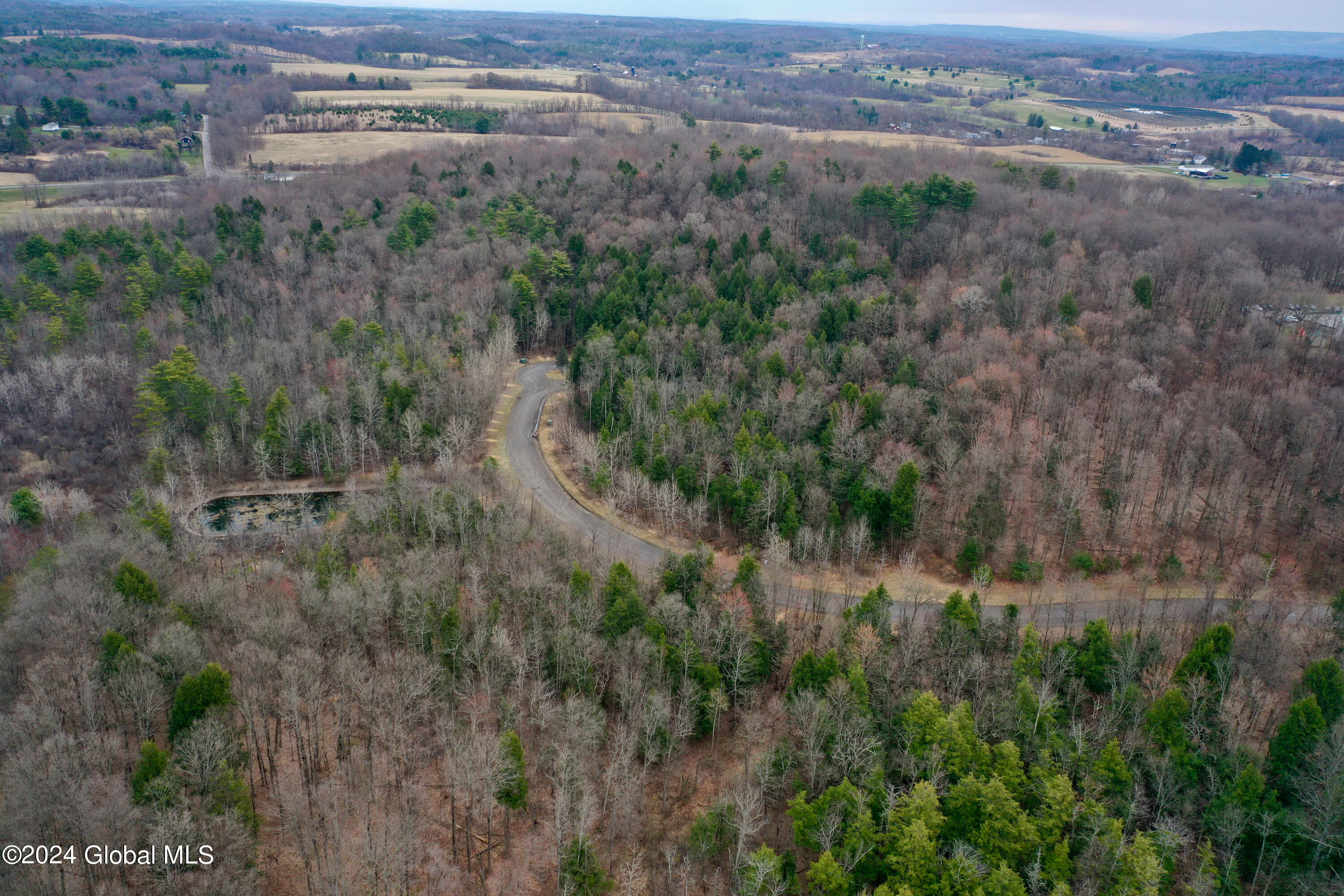 L1 Kathys Way, Gloversville, New York image 3