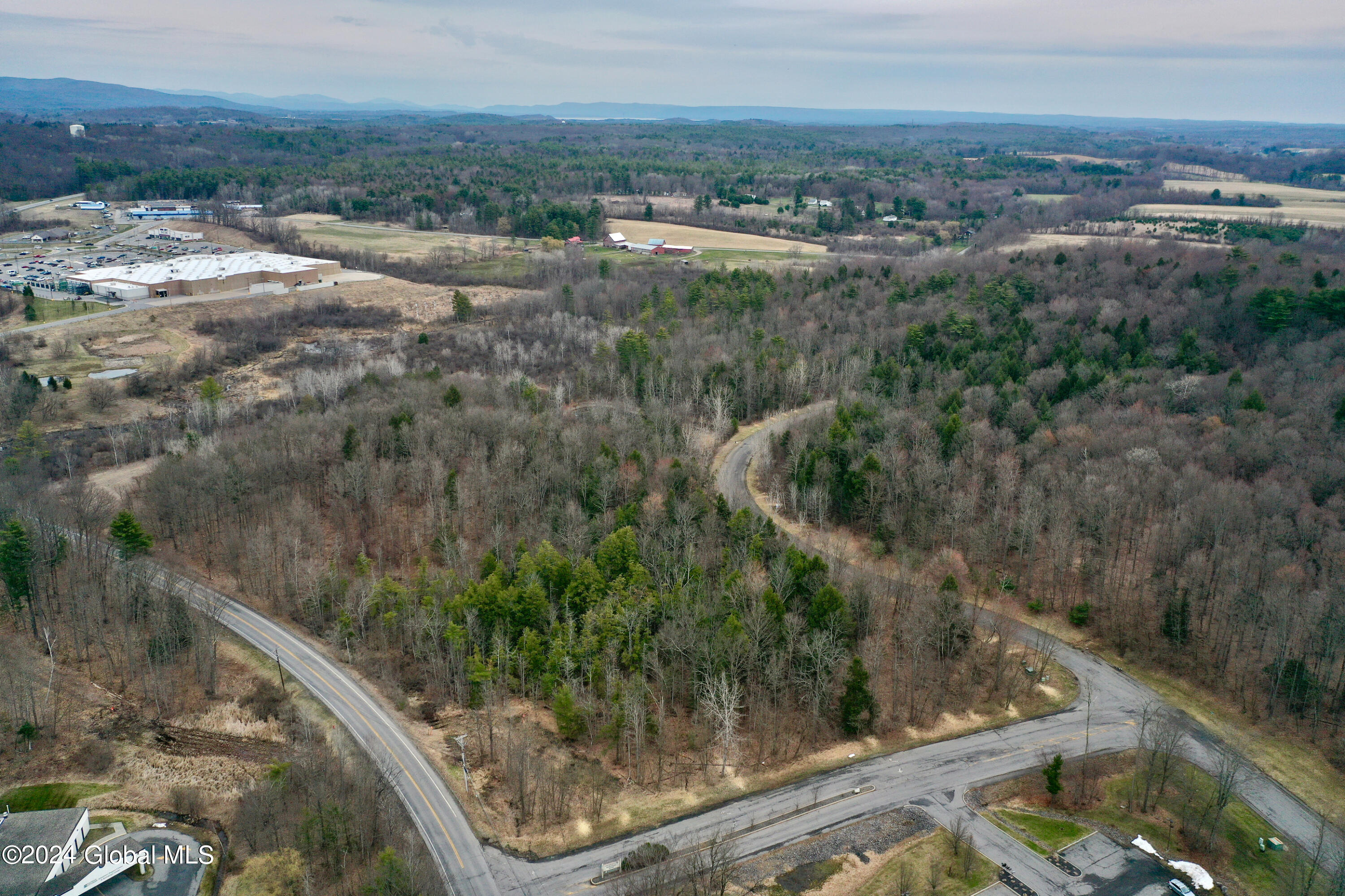 L1 Kathys Way, Gloversville, New York image 2
